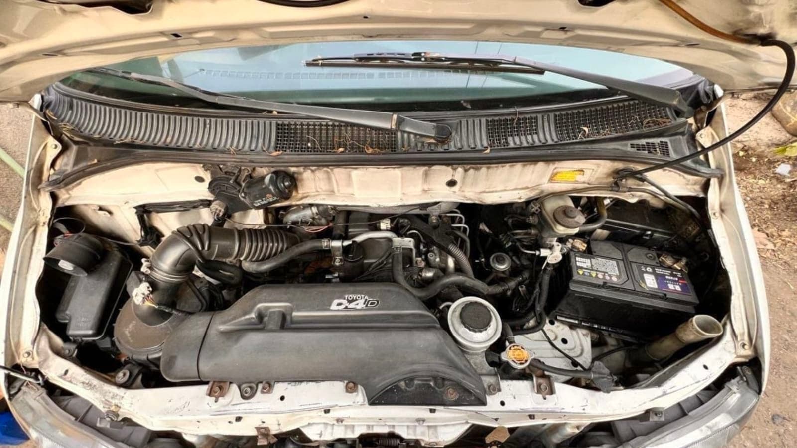 2005 Toyota Dolphin — photo 2