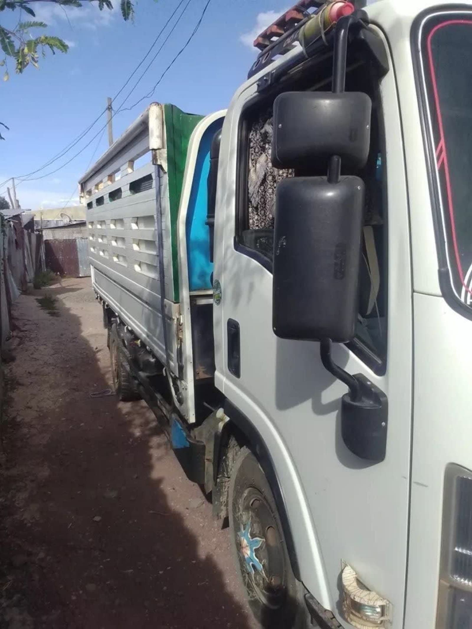 2024 Isuzu Obama — photo 2