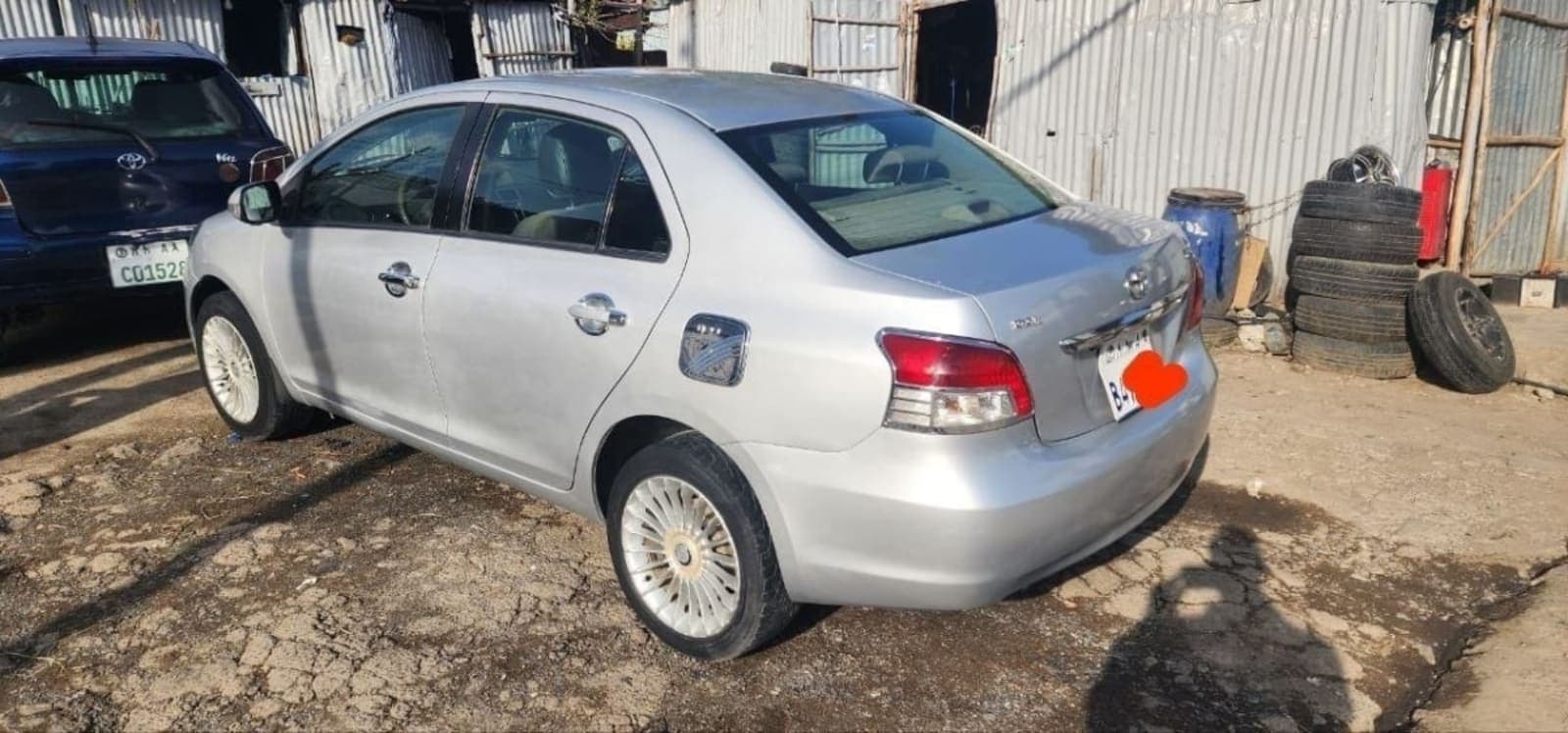 2010 Toyota Yaris Belta โ photo 3