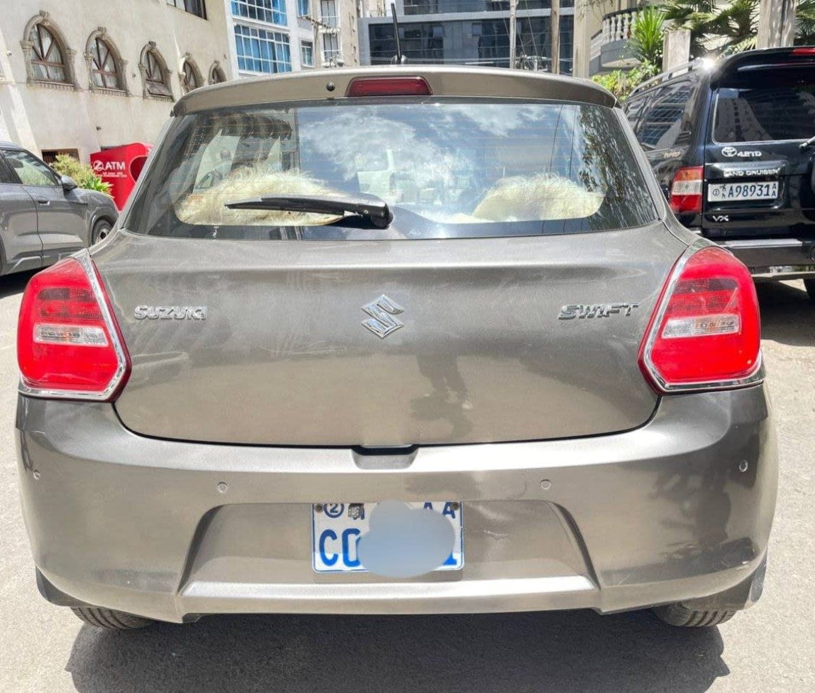 2022 Suzuki Swift — photo 2