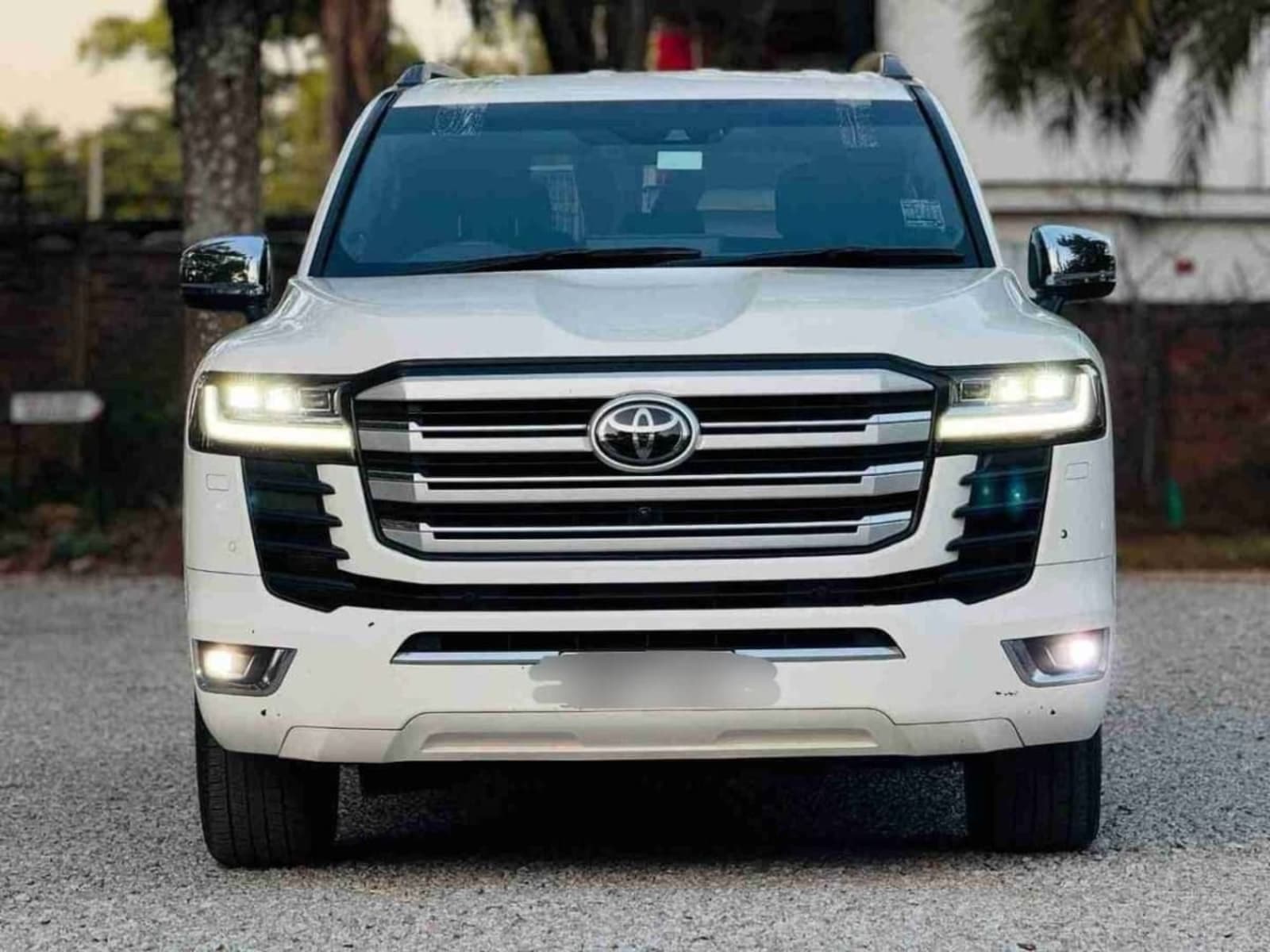 2022 TOYOTA LAND CRUISER V6 V.X.R — photo 3