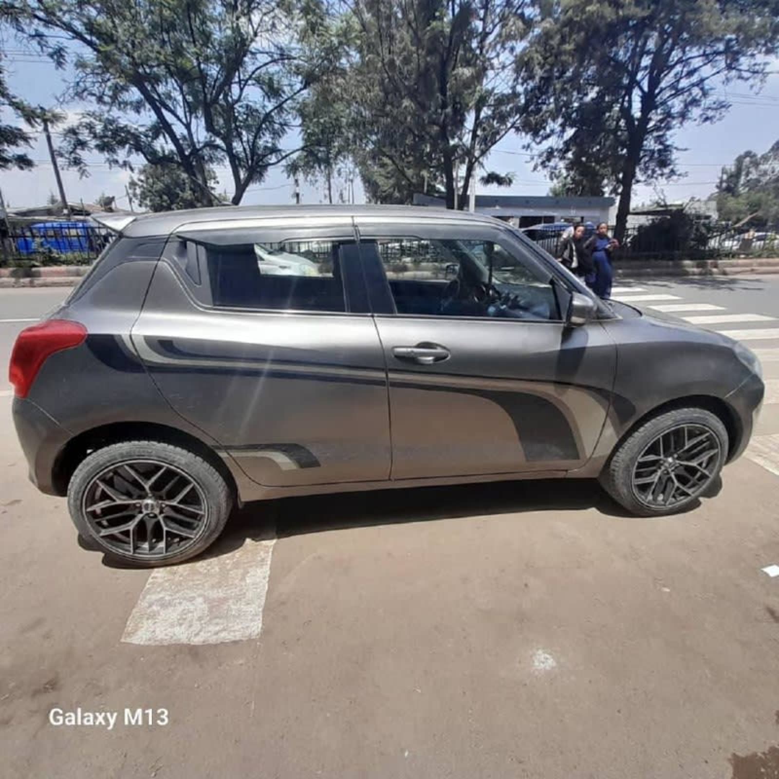 2022 Suzuki Swift — photo 2