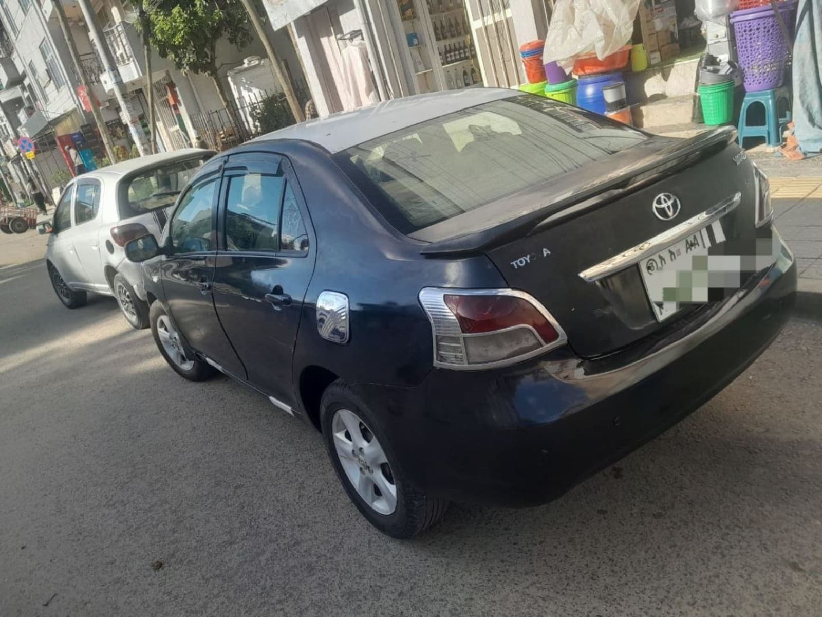 2006 Toyota Yaris Sedan — photo 3