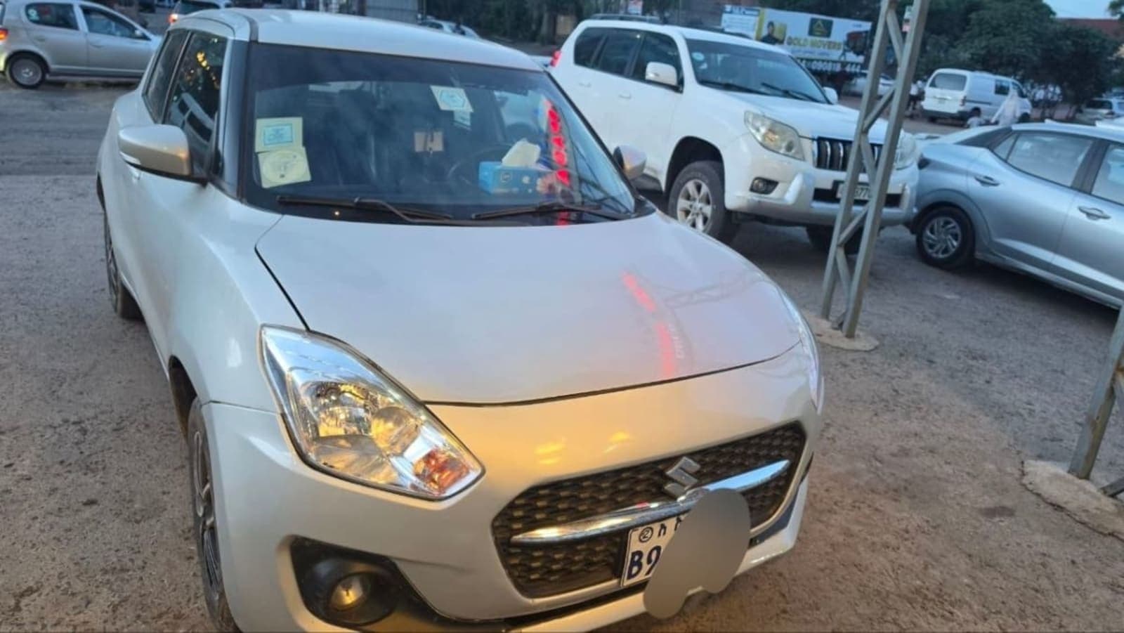 2021 SUZUKI SWIFT — photo 2