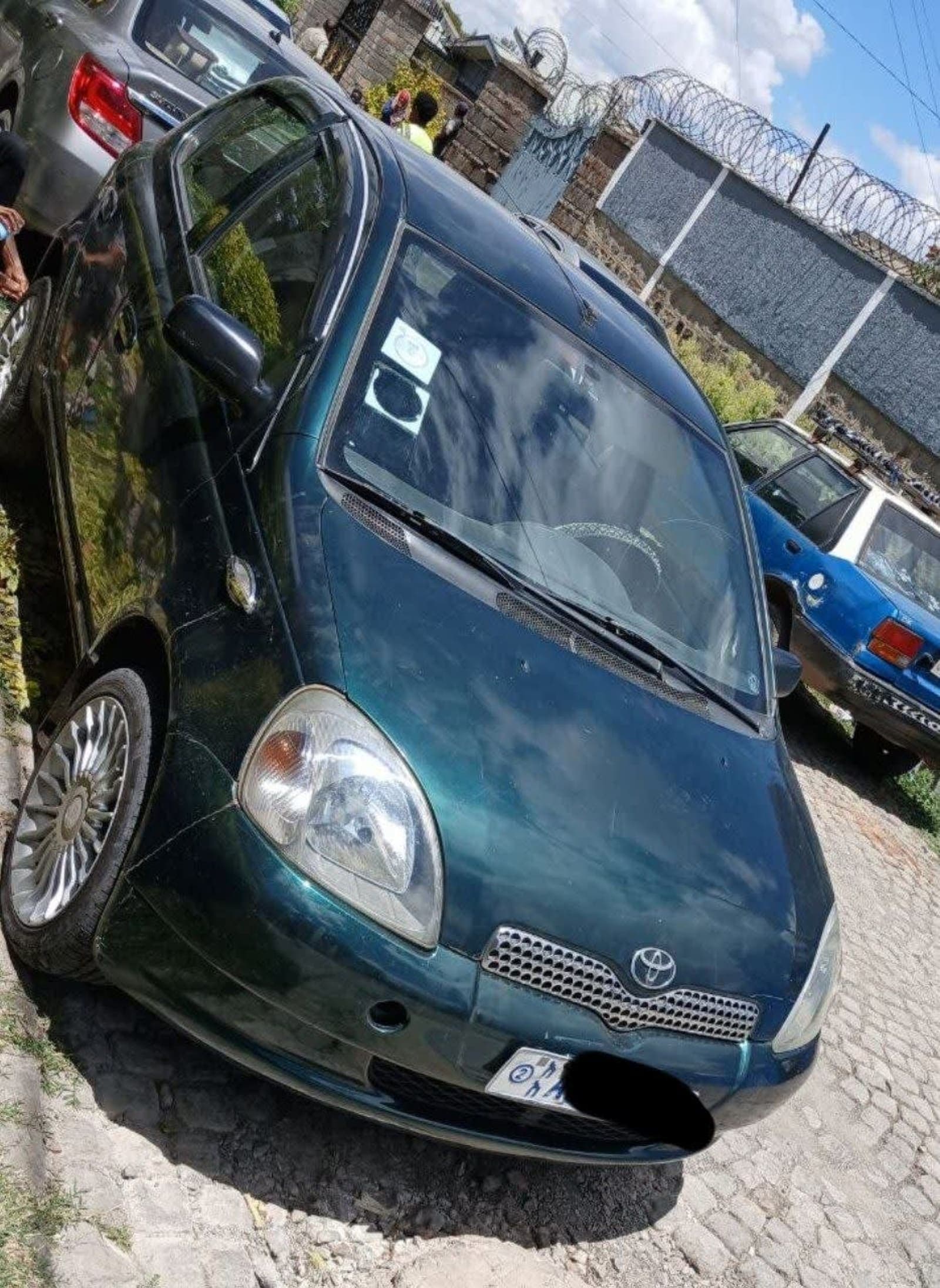 2002 Toyota Vitz Yaris — photo 5