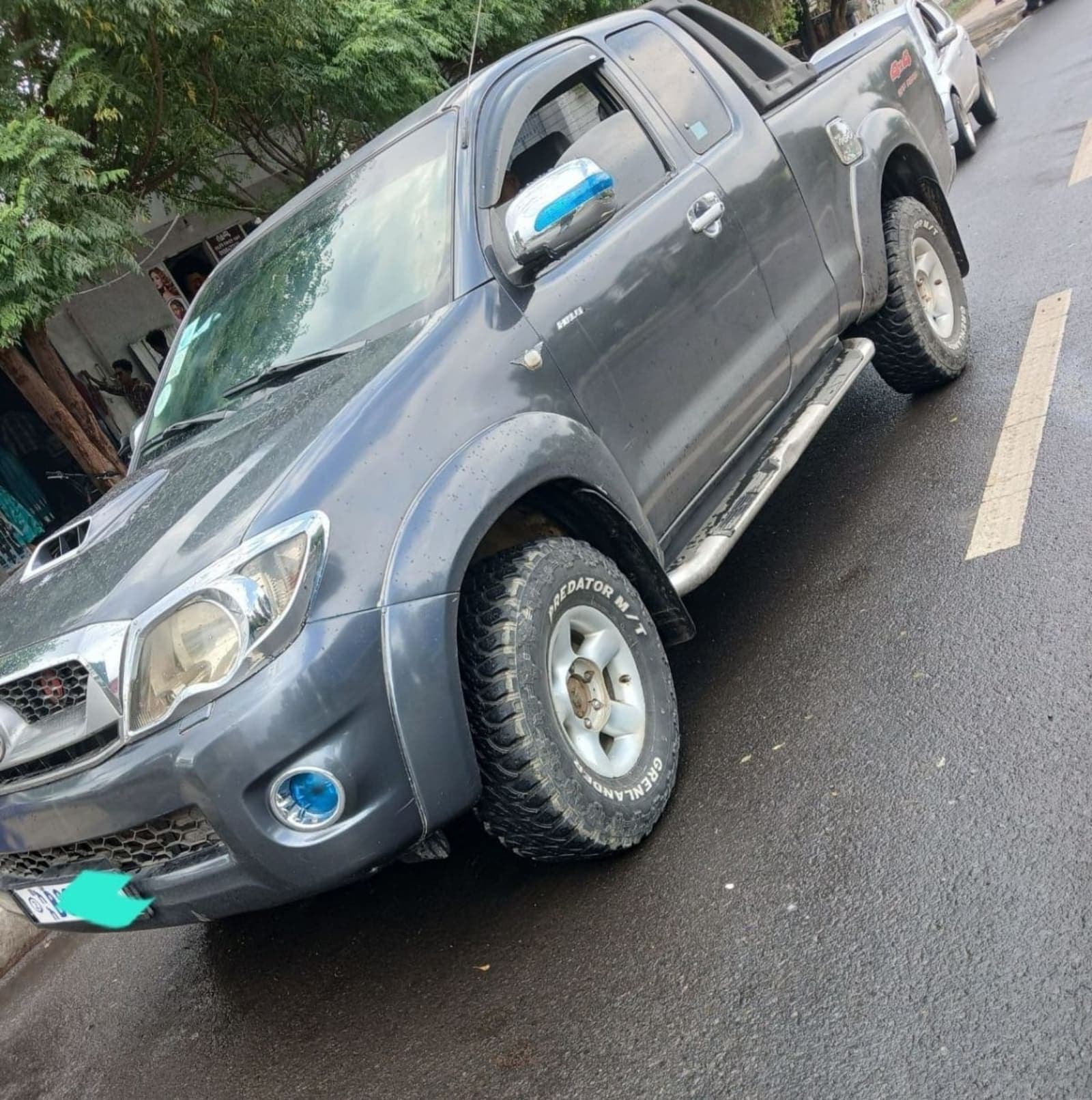 2010 Toyota Hilux — photo 3