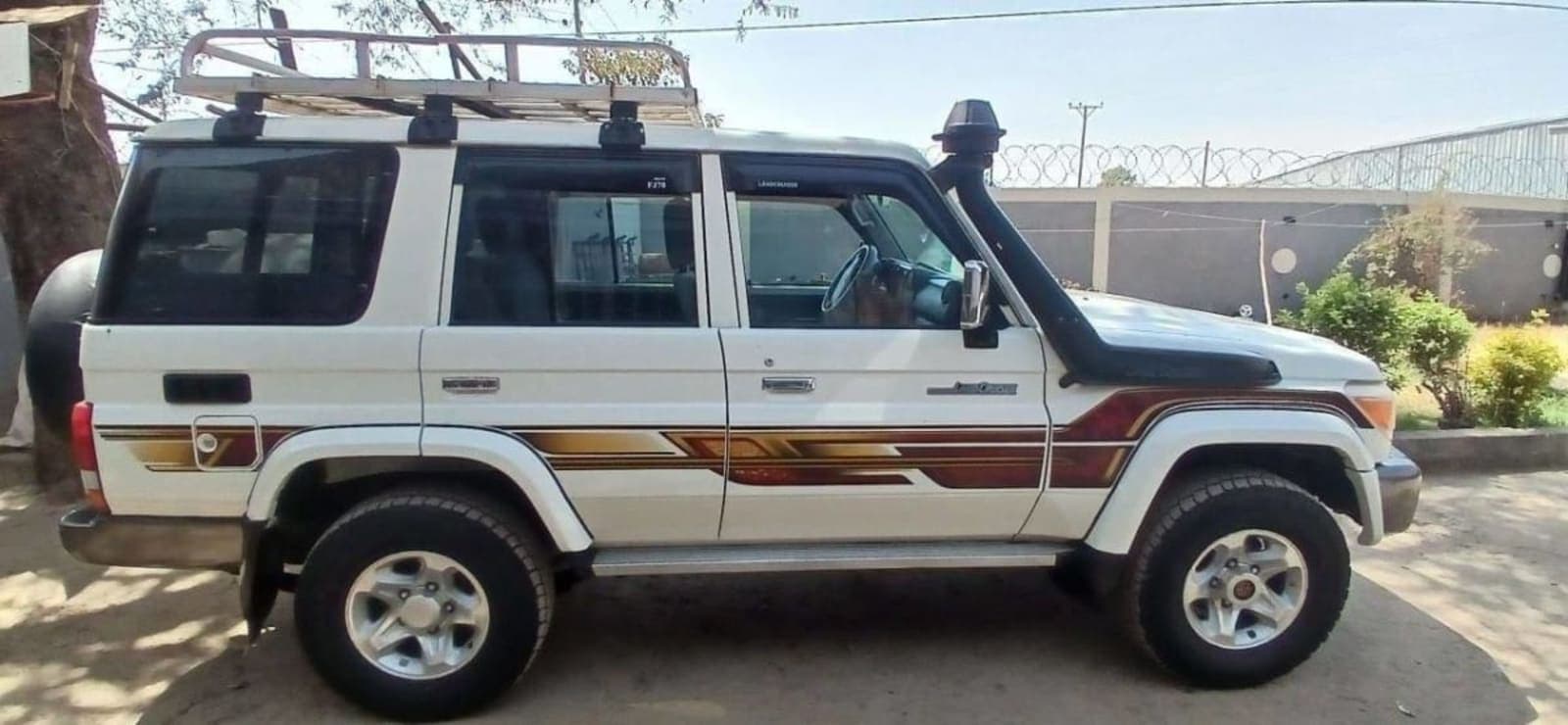 2020 Toyota LandCruiser Mark II — photo 2