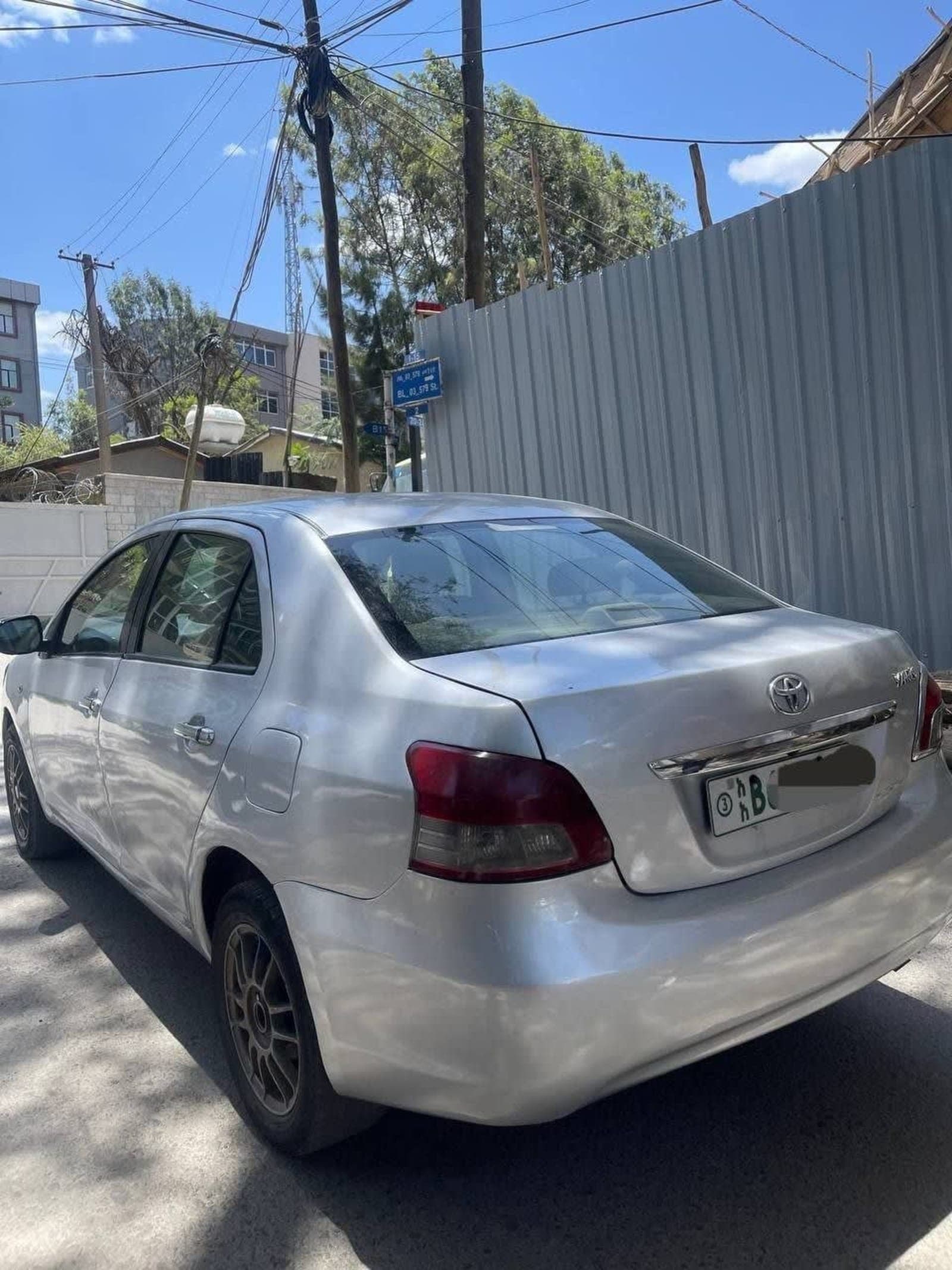 2008 Toyota Yaris Belta — photo 3