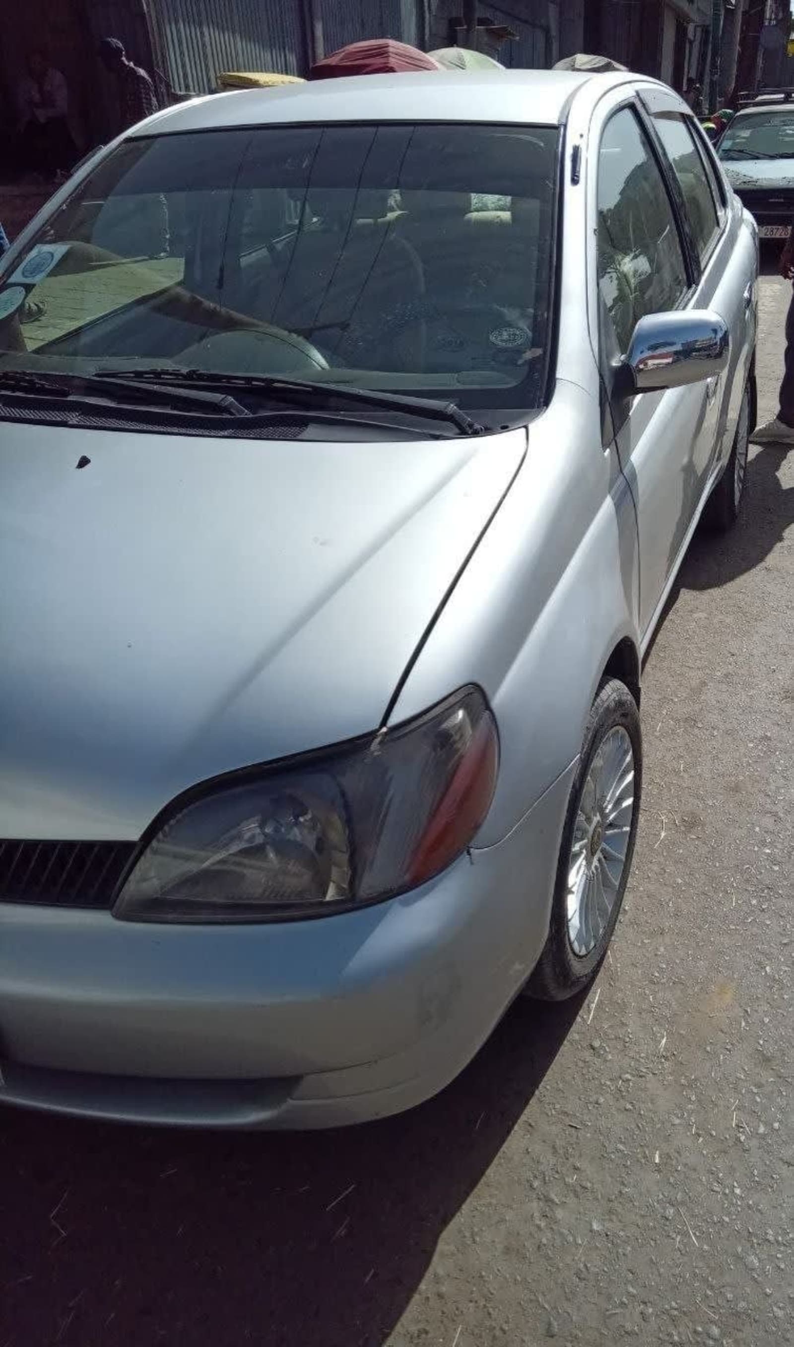 2001 Toyota Platez — photo 2