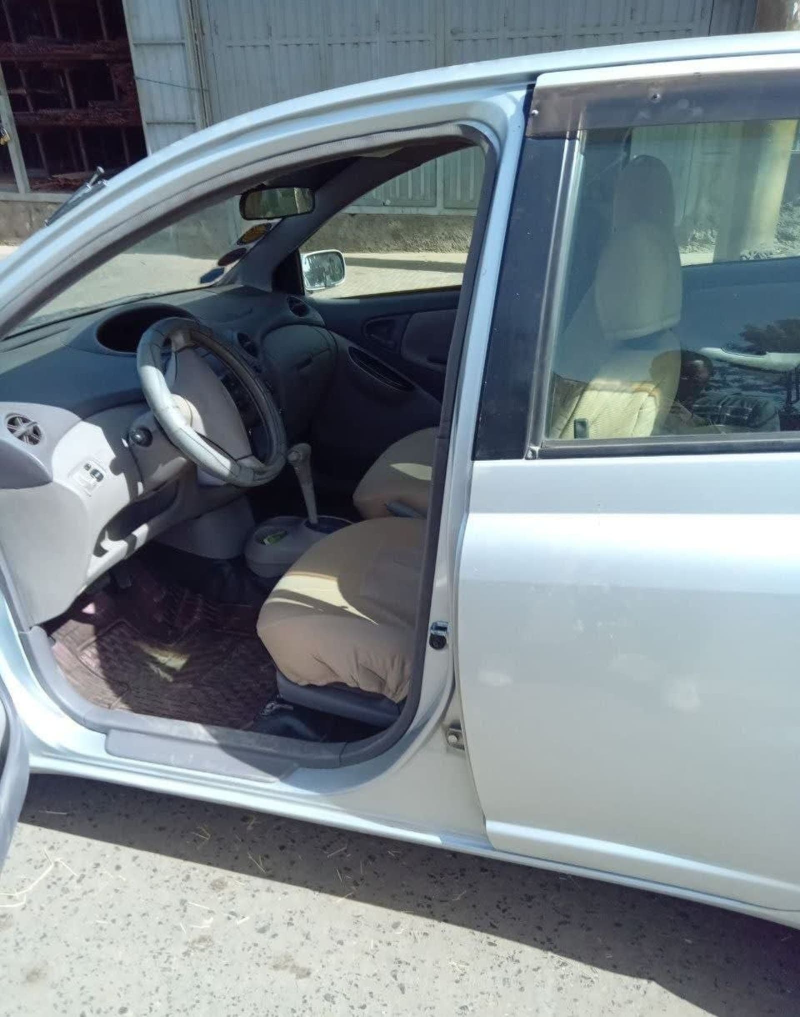 2001 Toyota Platez — photo 6