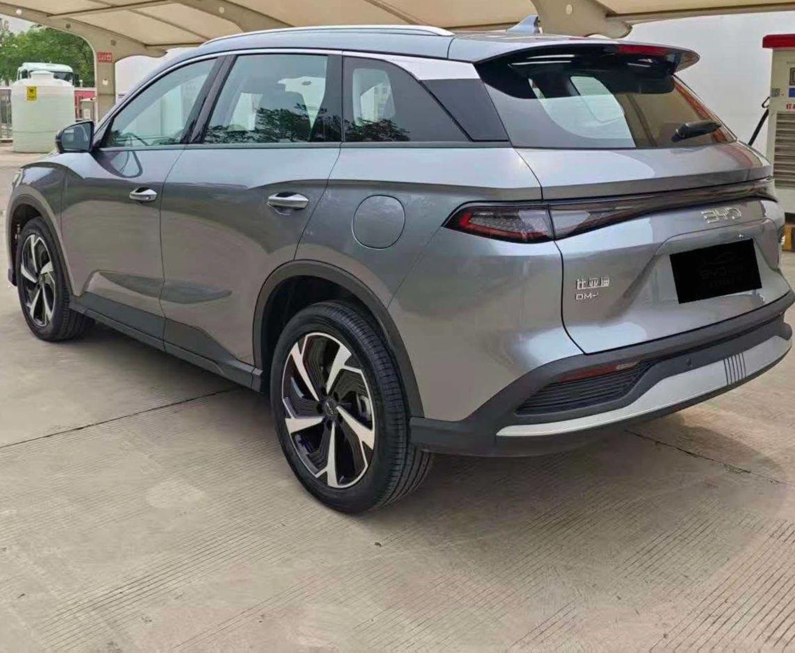 2025 BYD Sealion 05 DM-I — photo 2
