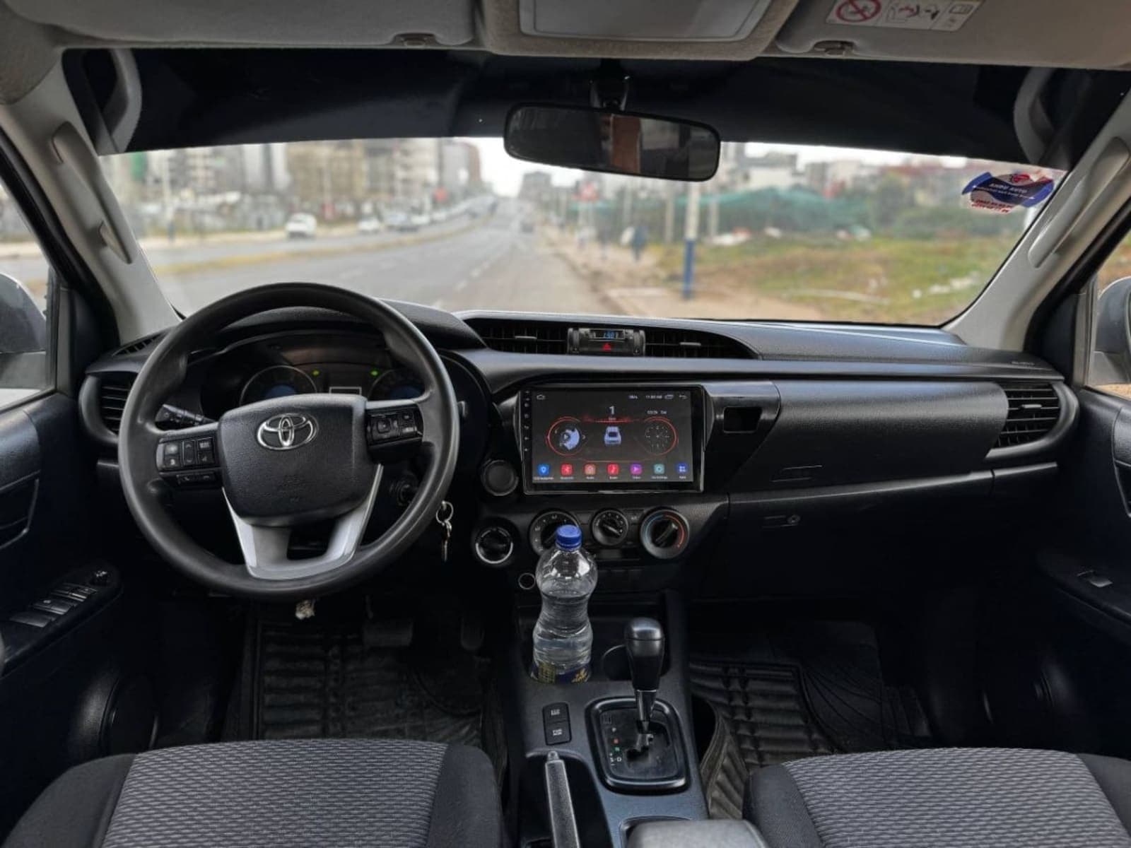 2018 Toyota Hilux Revo — photo 5