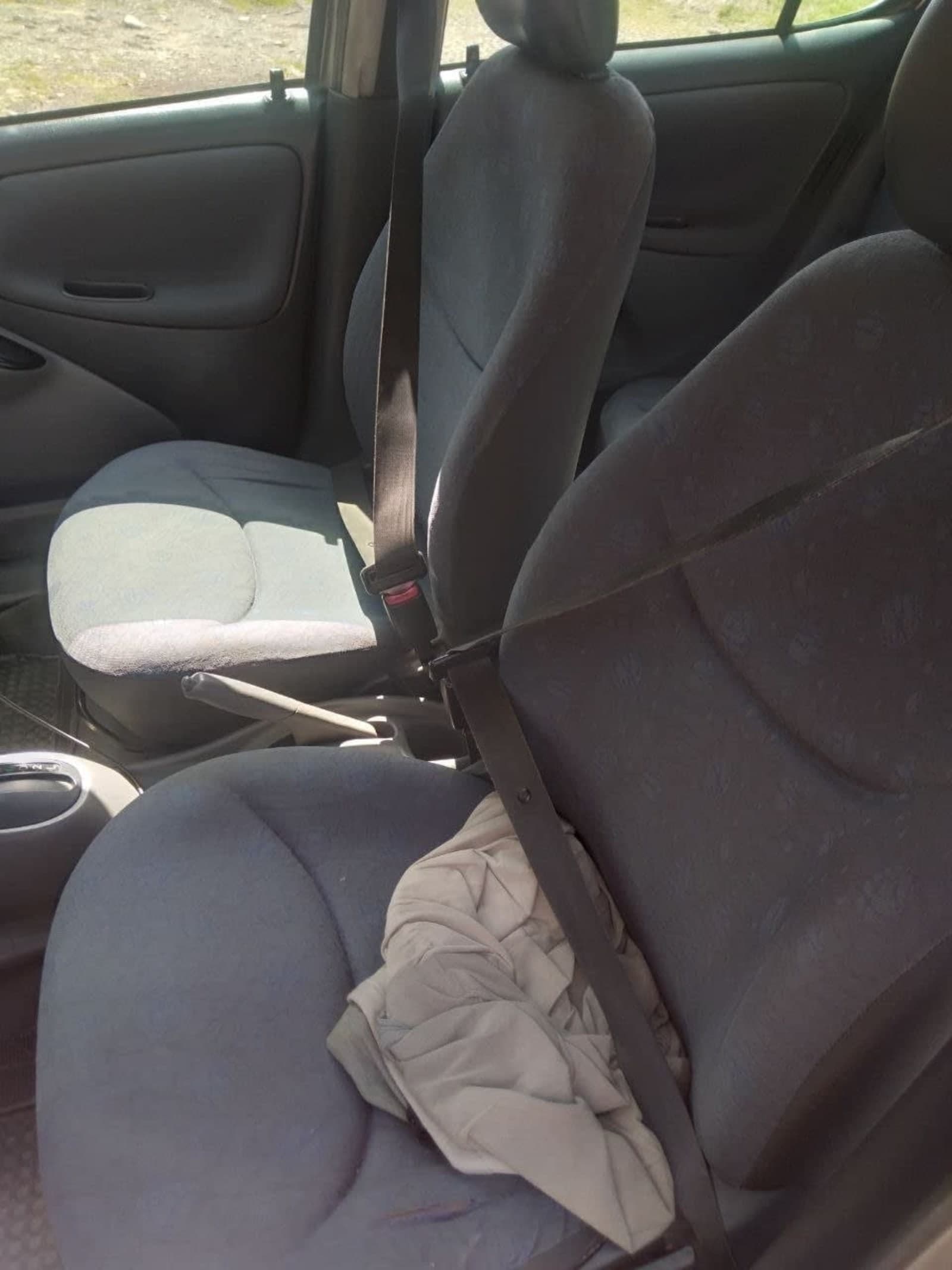 2001 Toyota Vitz Yaris — photo 2
