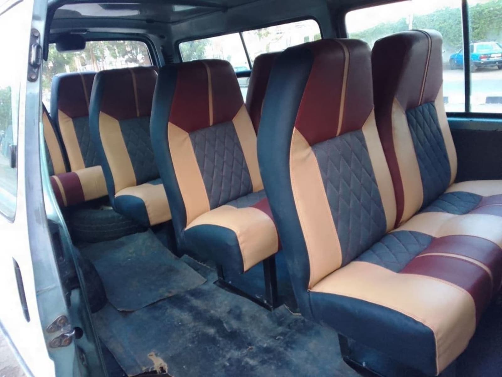 2004 Toyota 5L minibus — photo 3