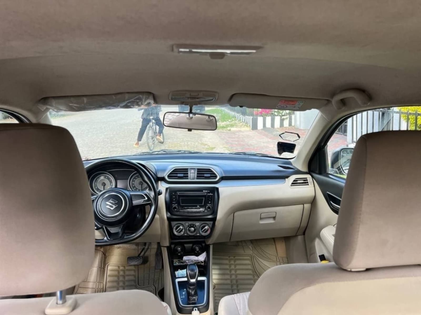 2022 Suzuki Dzire — photo 4