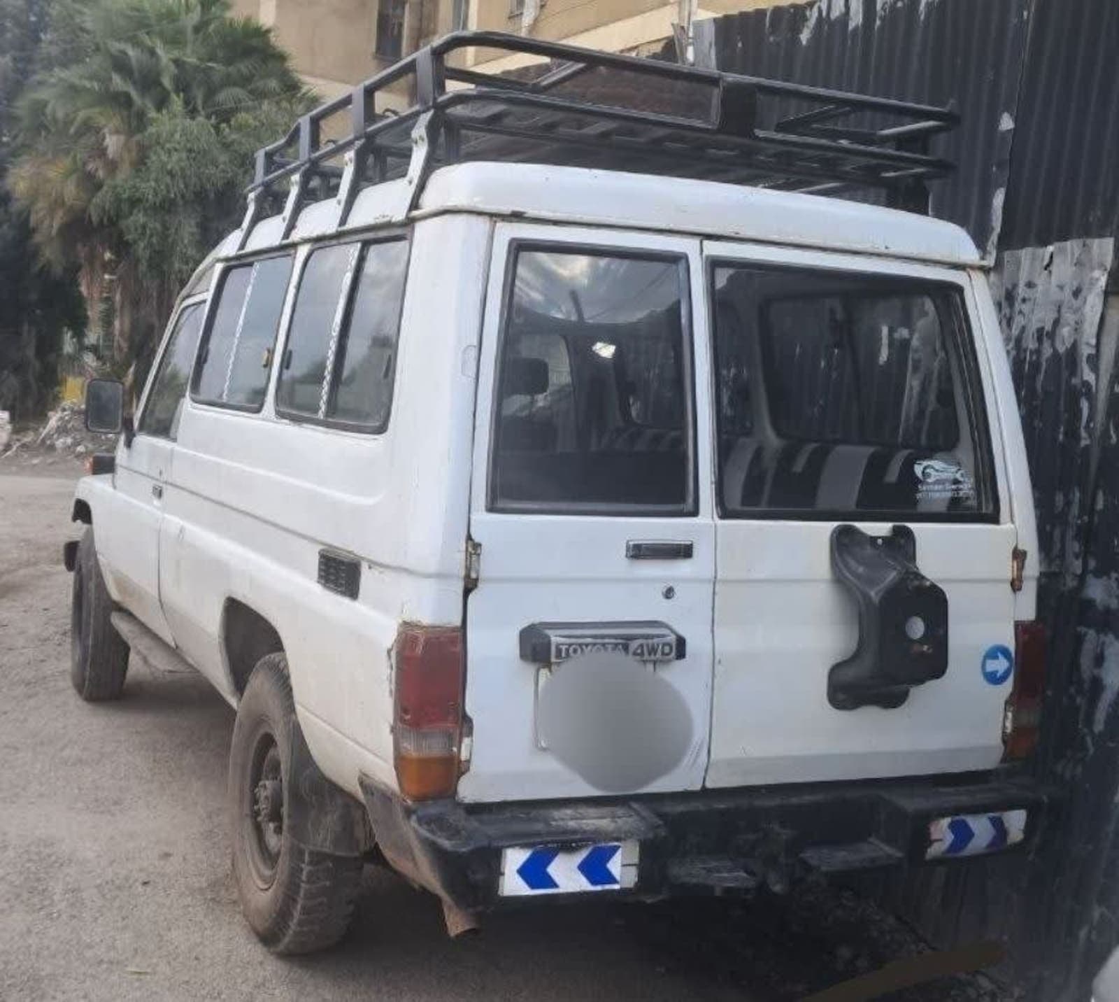 2002 Toyota Land Cruiser — photo 3