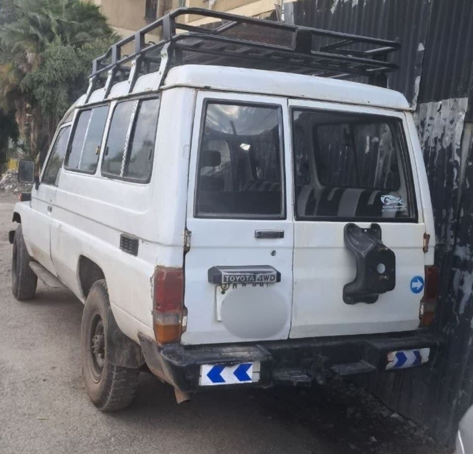 2002 Toyota Land Cruiser — photo 4