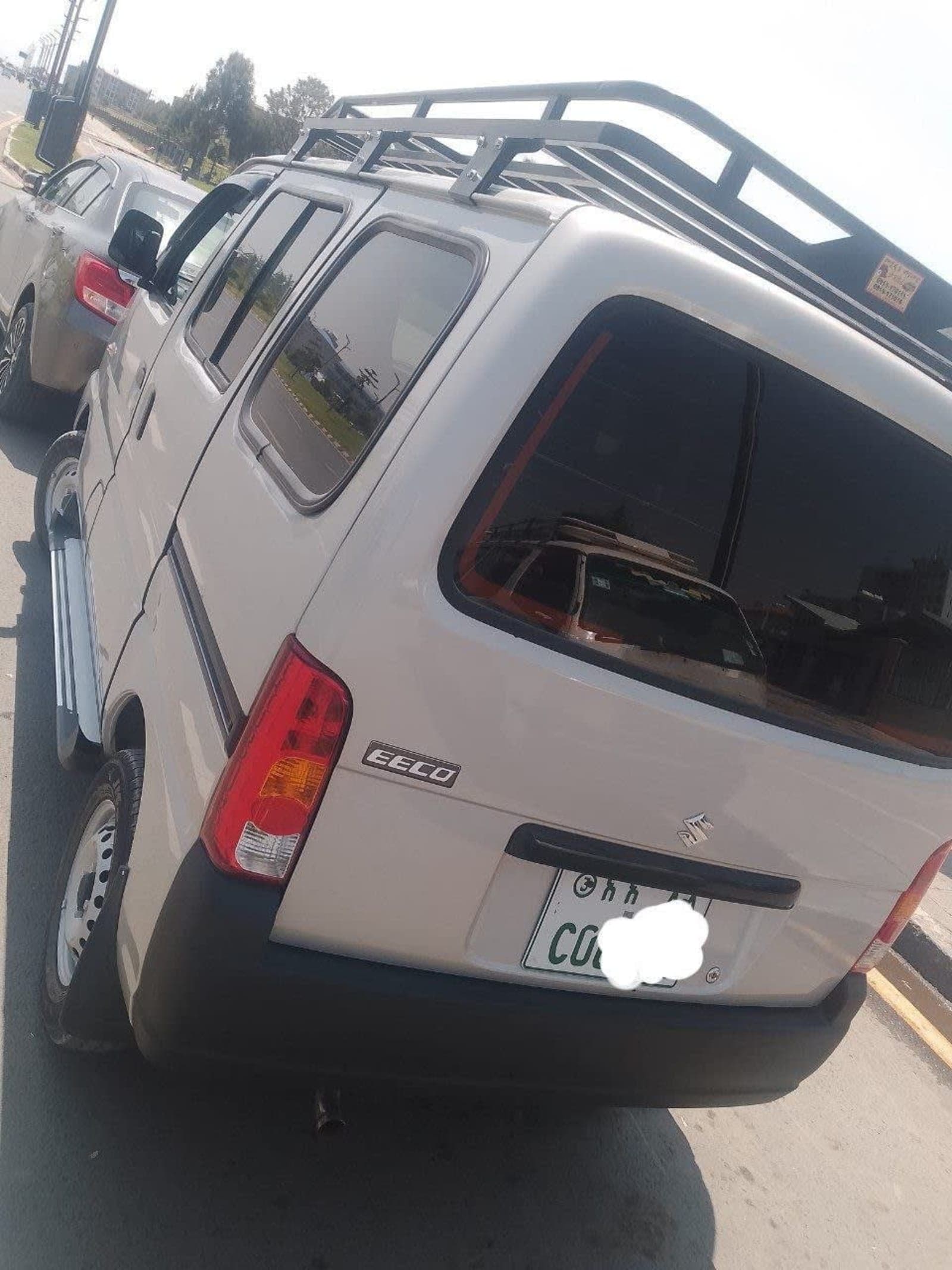 2025 Suzuki Ecco — photo 6