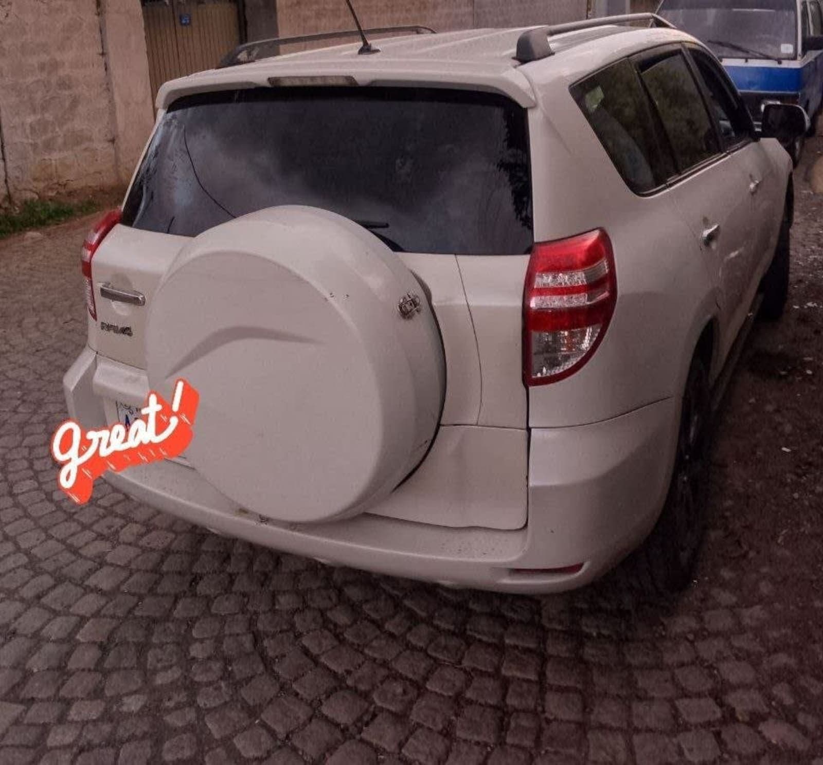 2012 Toyota Rav4 โ photo 2