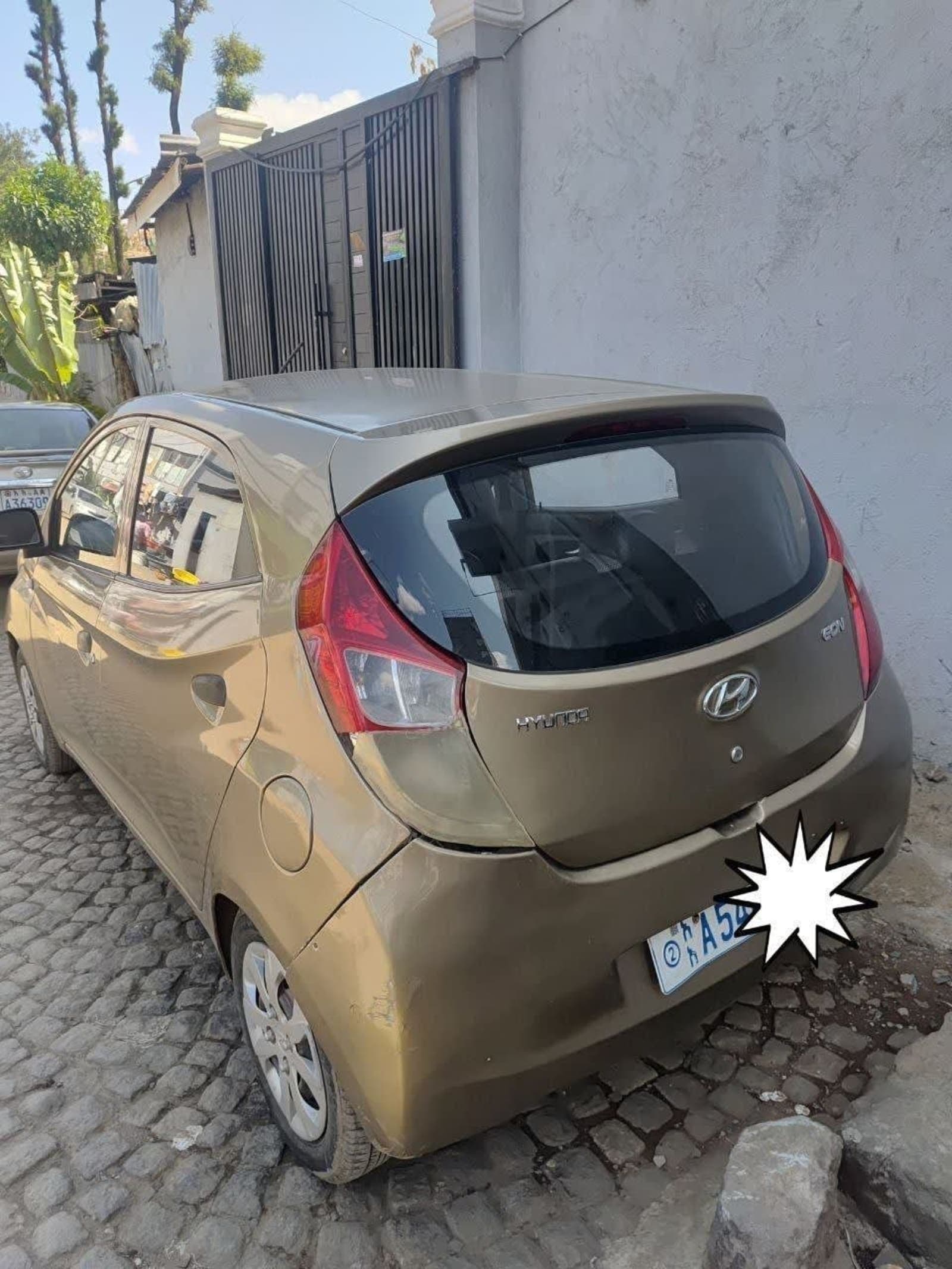 2014 Hyundai Eon โ photo 2