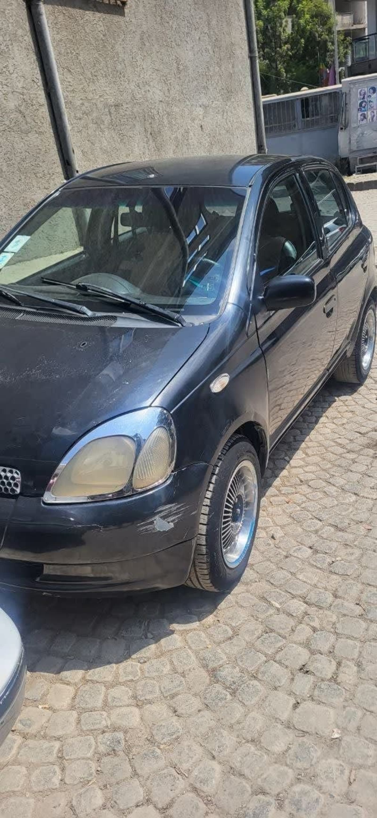2002 Toyota Vitz