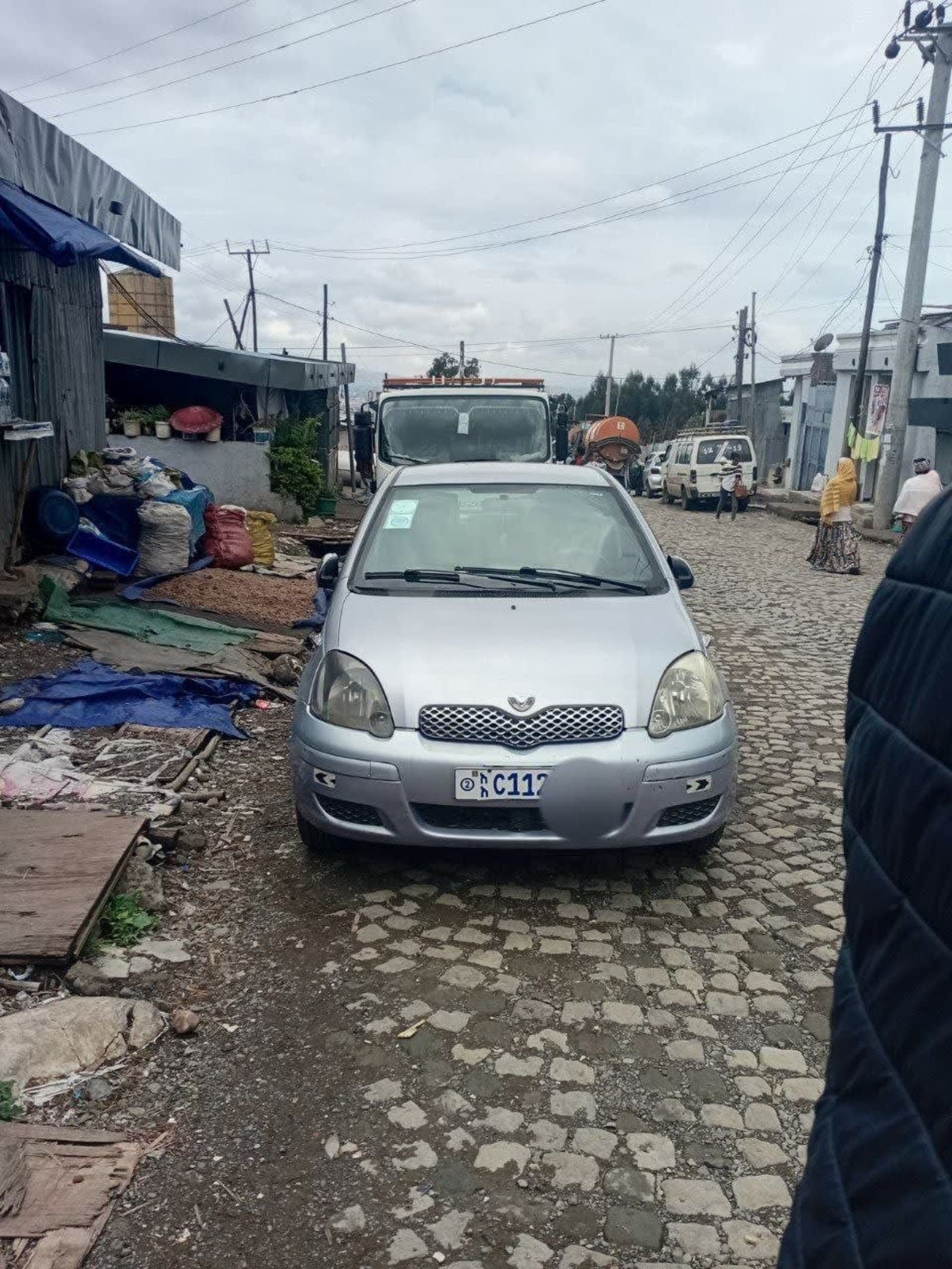 2004 Toyota Vitz — photo 6