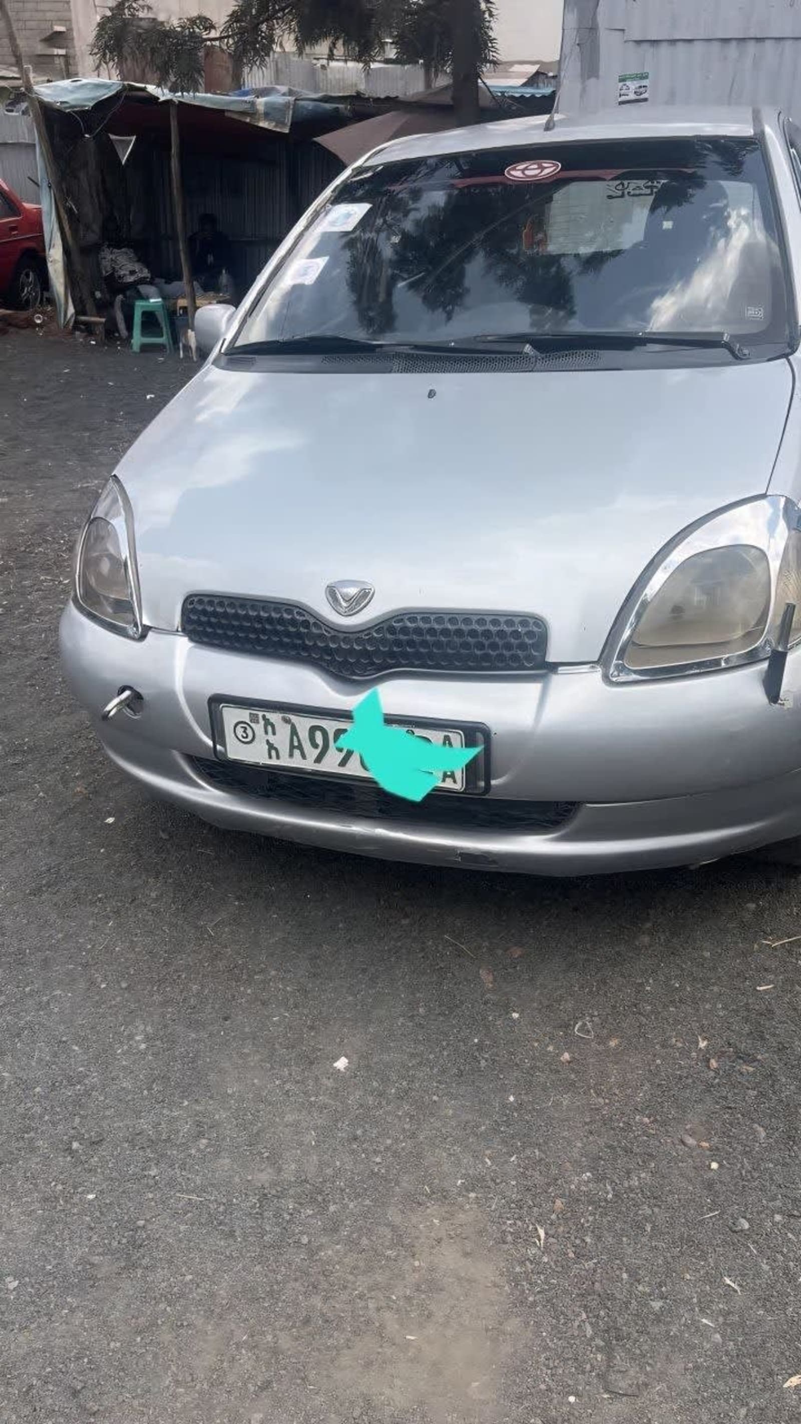 2001 Toyota Vitz
