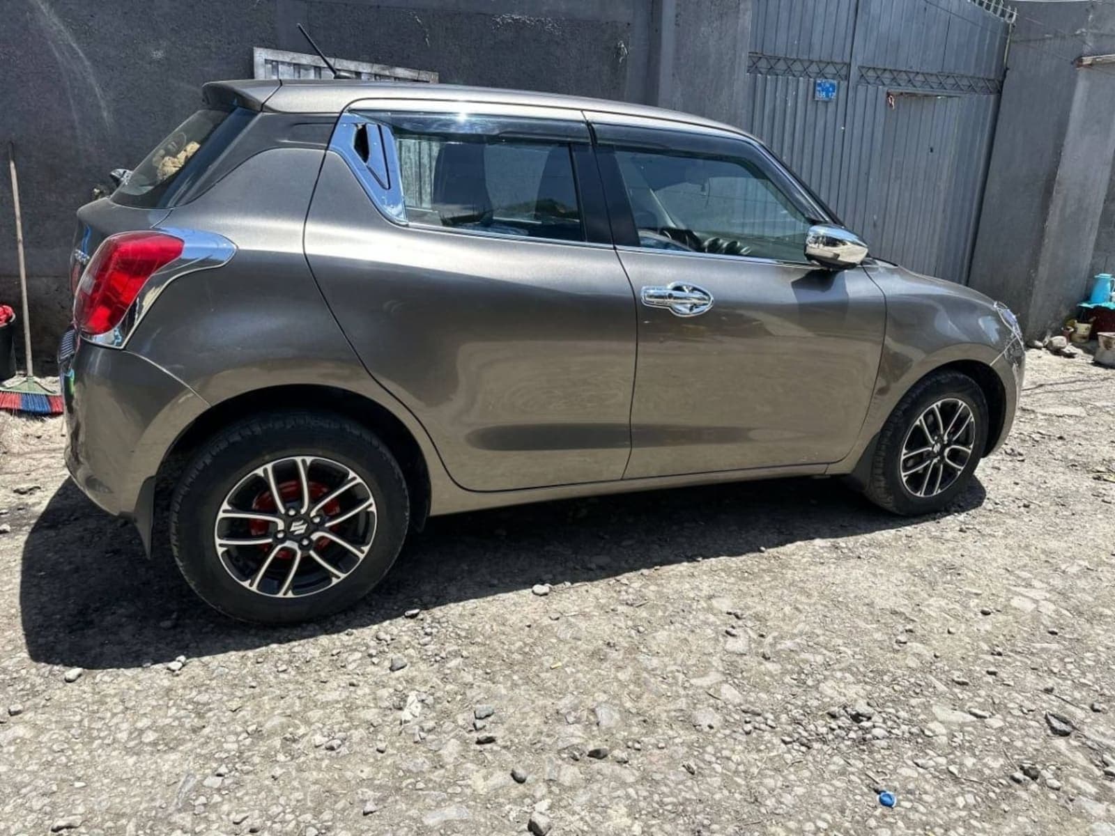 2021 Suzuki Swift — photo 3