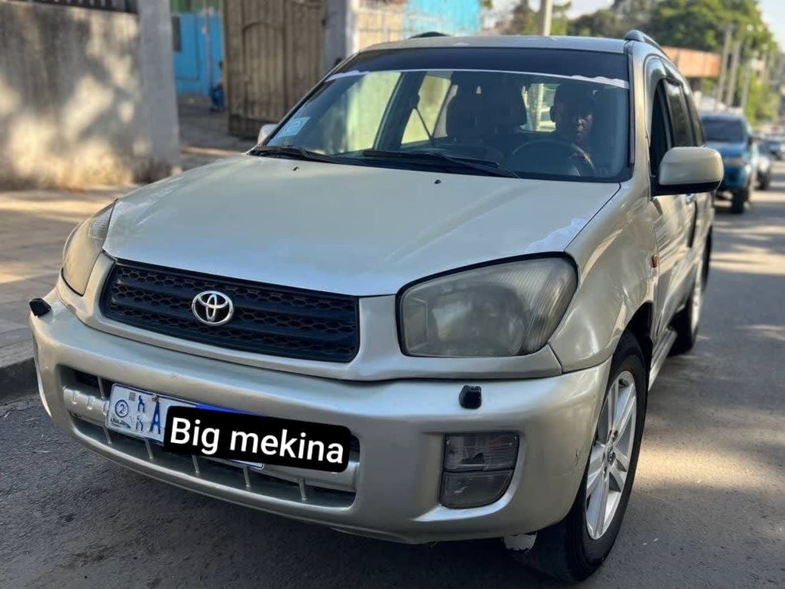 2003 Toyota Rava 4 — photo 2
