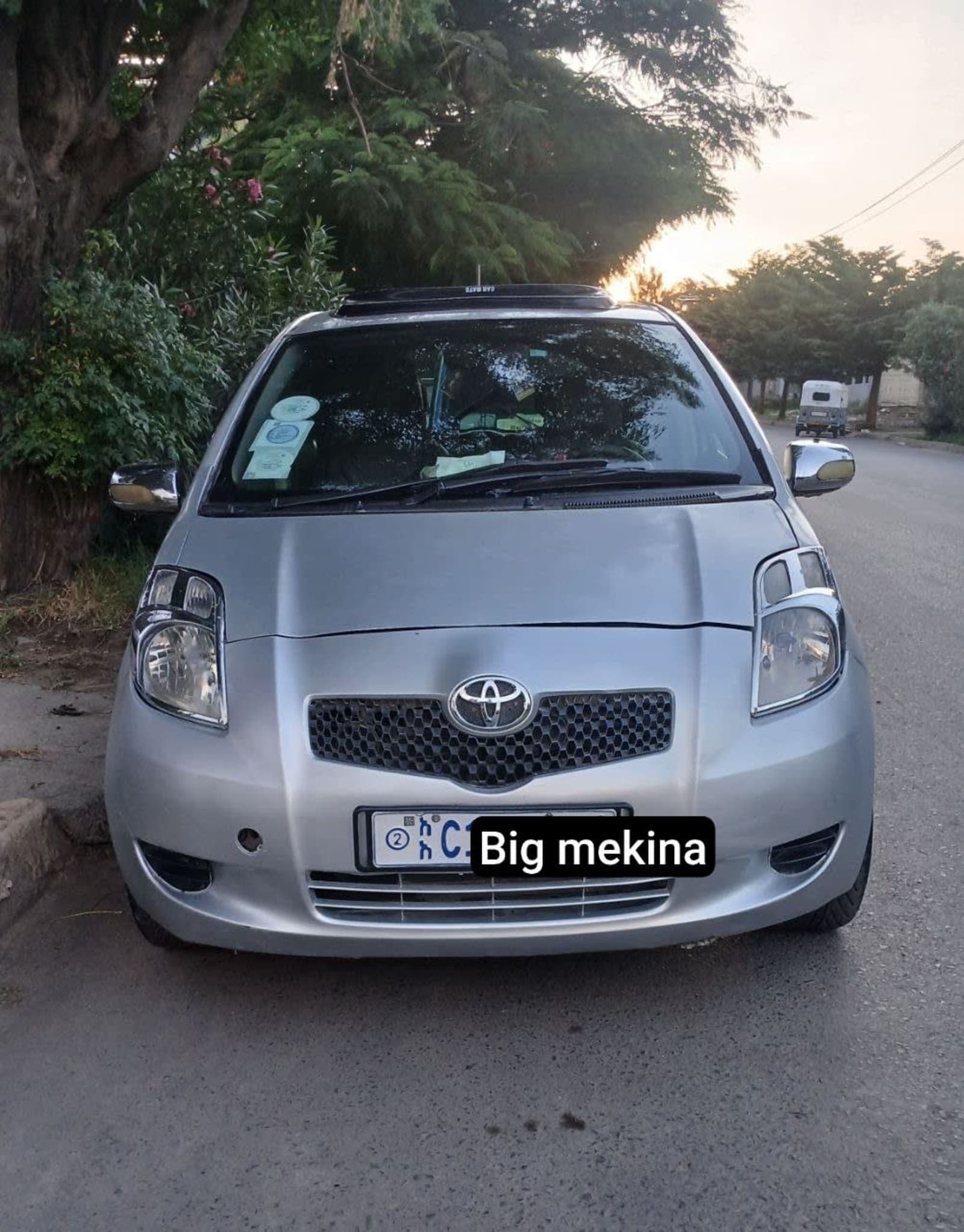 2005 Toyota Yaris — photo 6