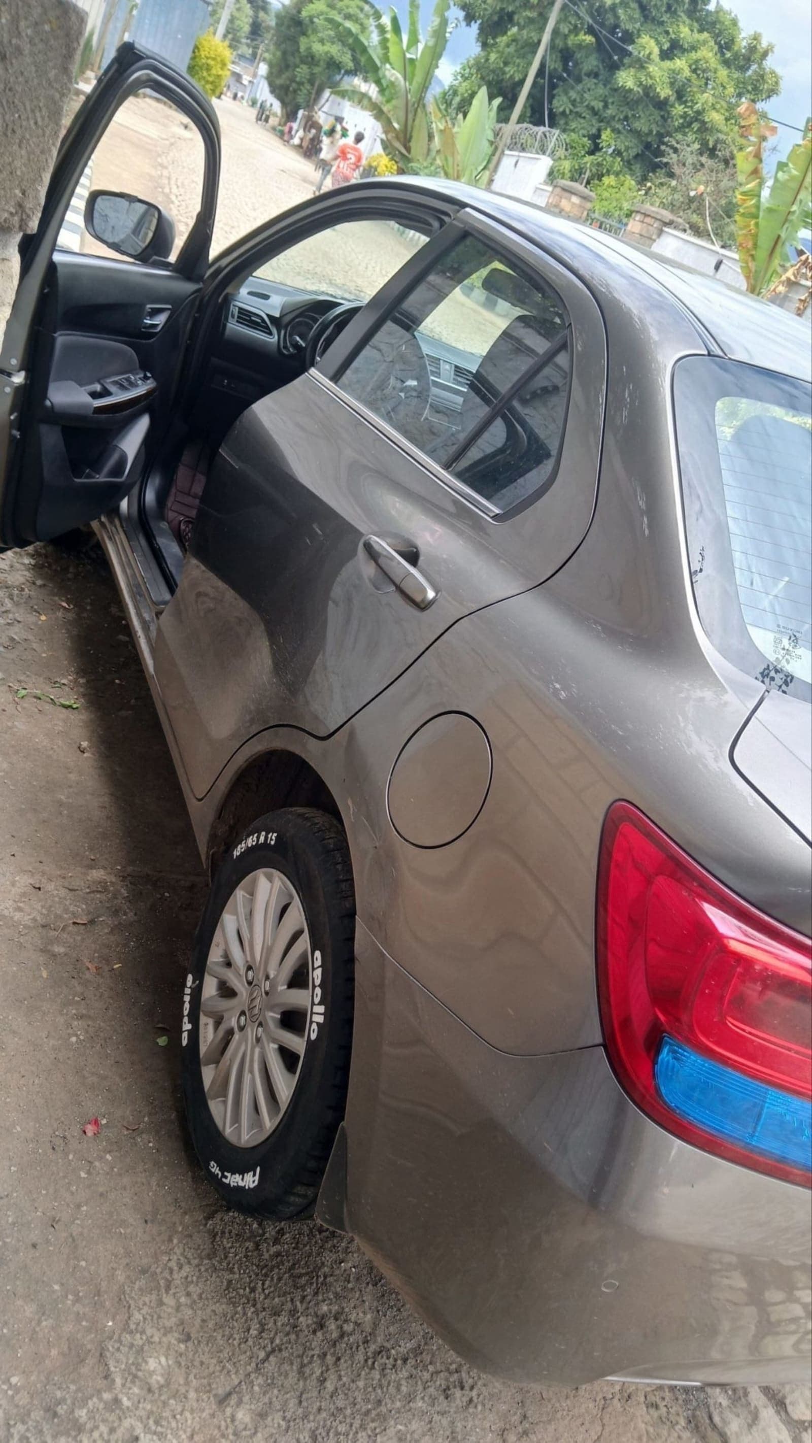 2022 Maruti Suzuki Dzire — photo 2