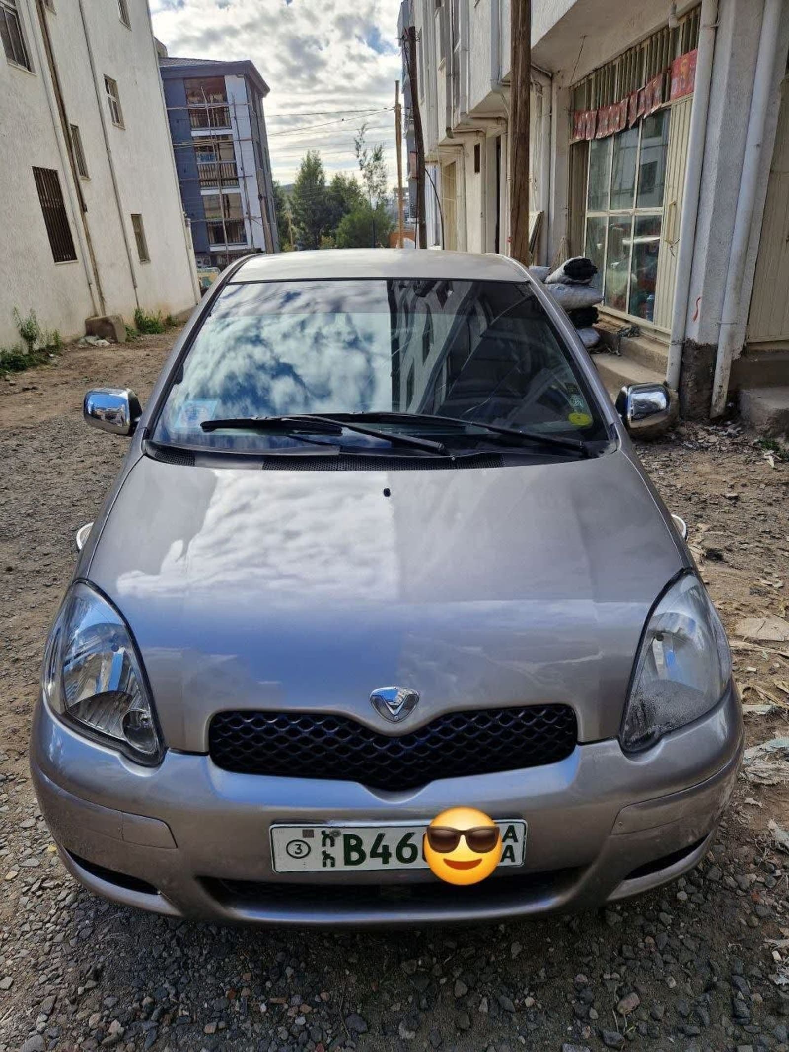 2004 TOYOTA VITZ