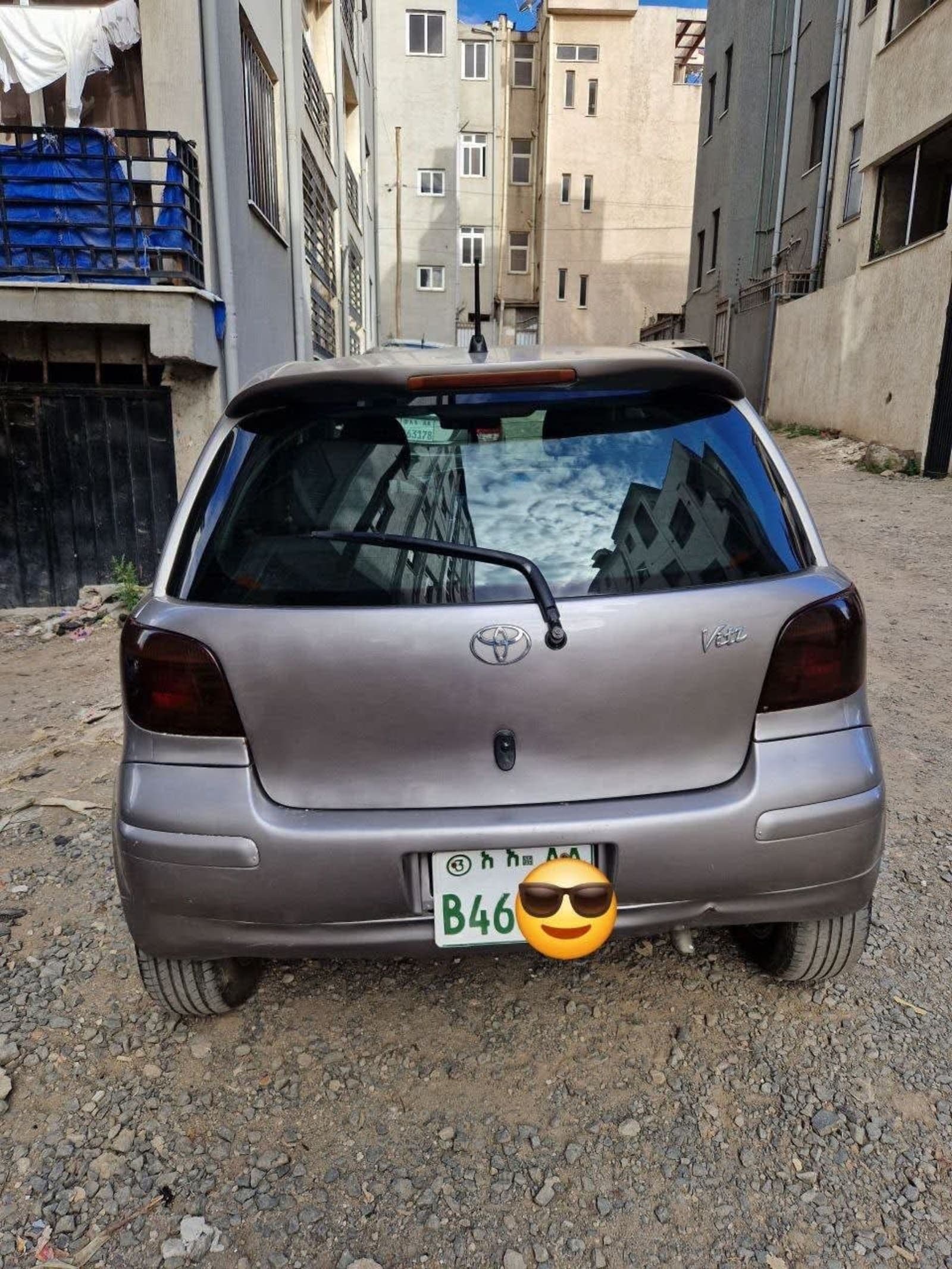 2004 TOYOTA VITZ — photo 2
