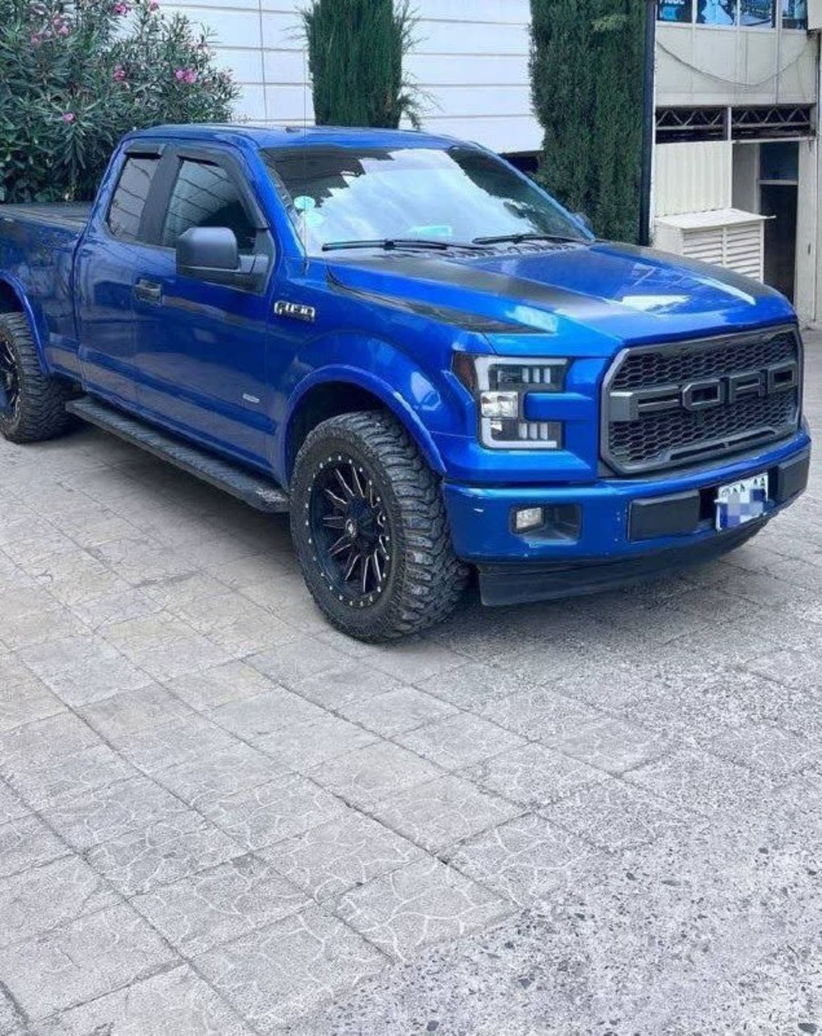 2018 Ford F150 XLT — photo 3