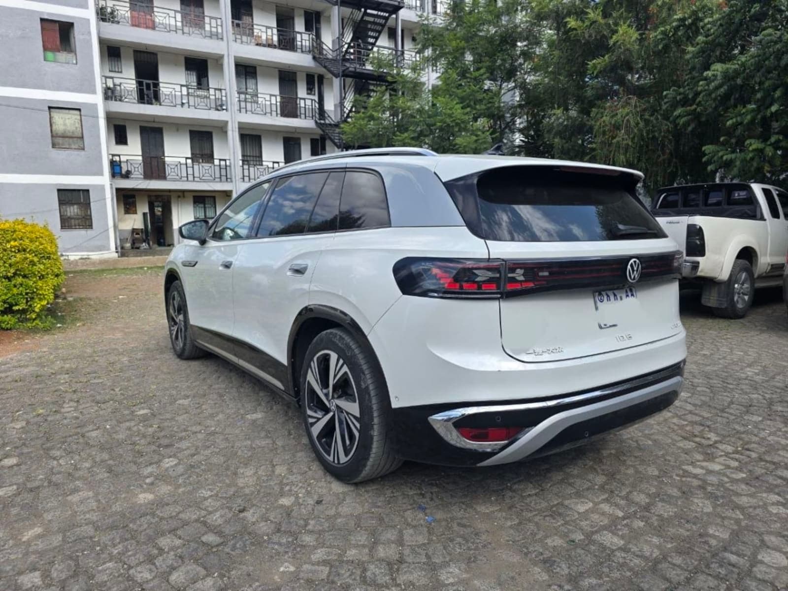 2024 VOLKSWAGEN ID.6 Crozz Pro EV — photo 4