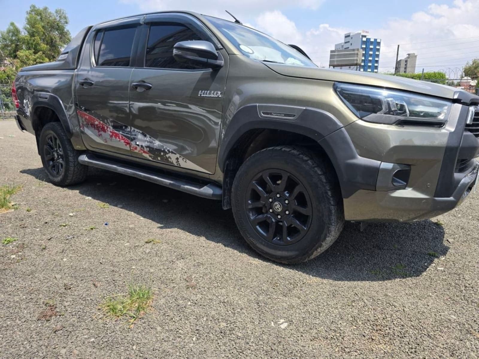 2022 Toyota Hilux Adventure — photo 2