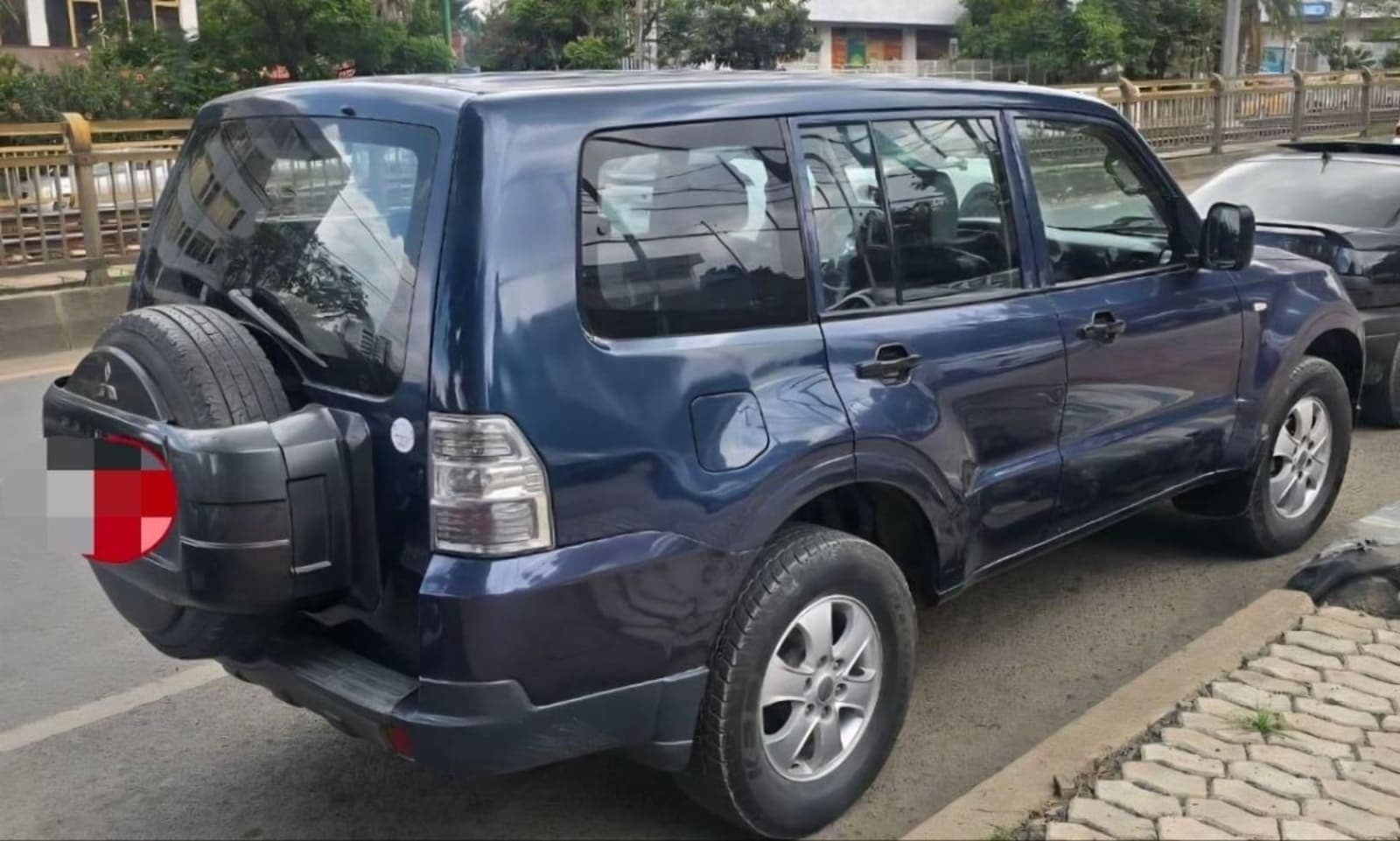 2008 Mitsubishi Pajero โ photo 2