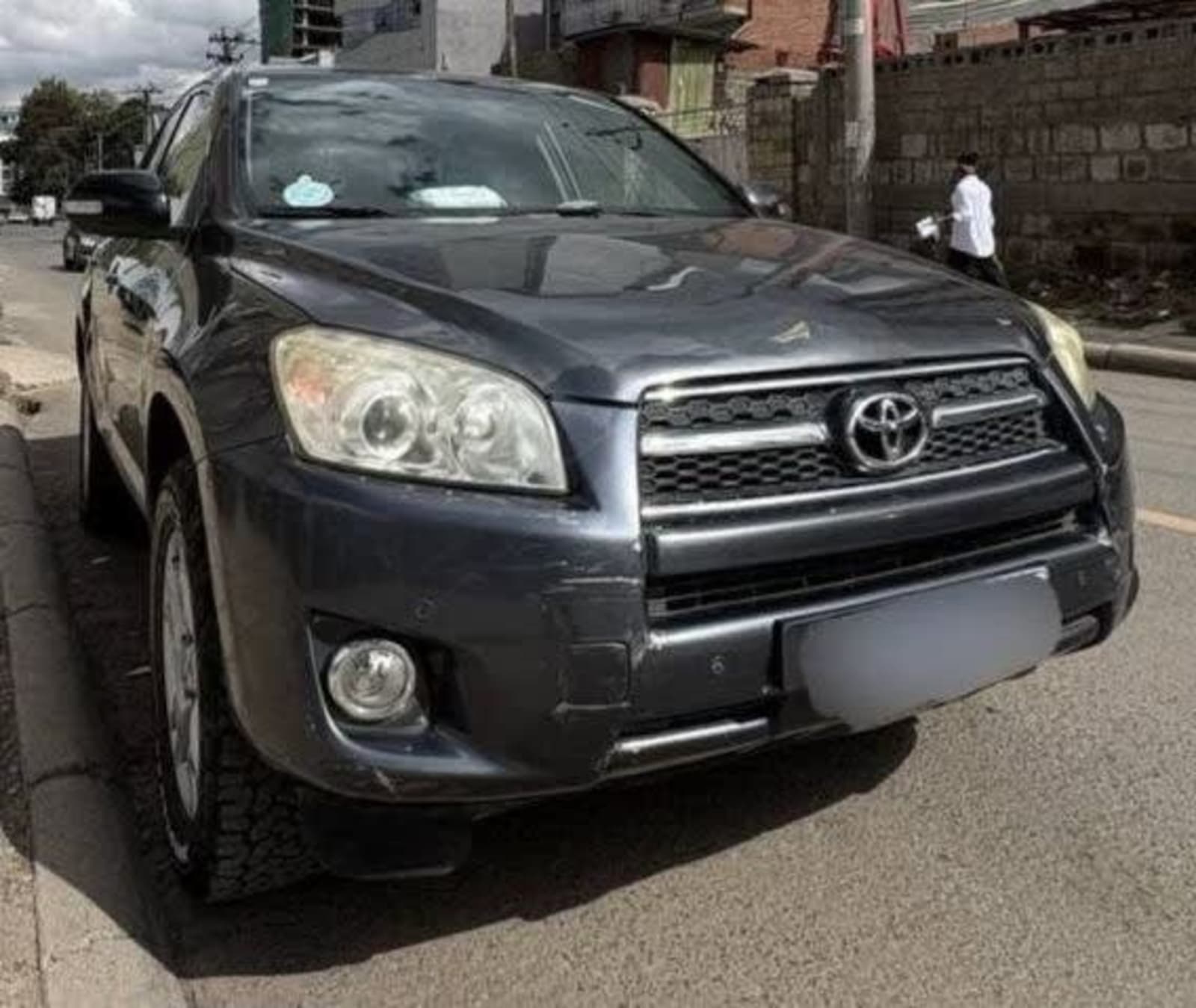 2010 Toyota Rav4 — photo 3