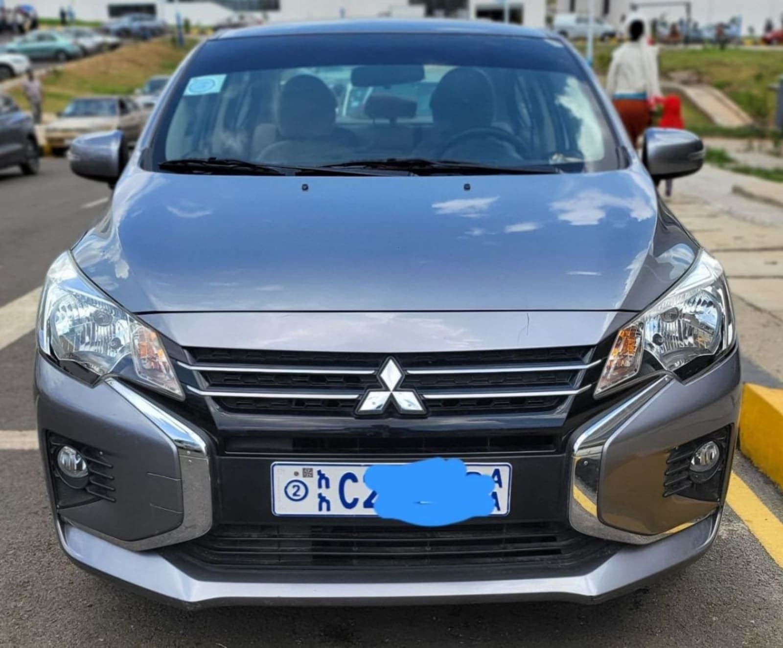 2022 Mitsubishi Attrage — photo 2