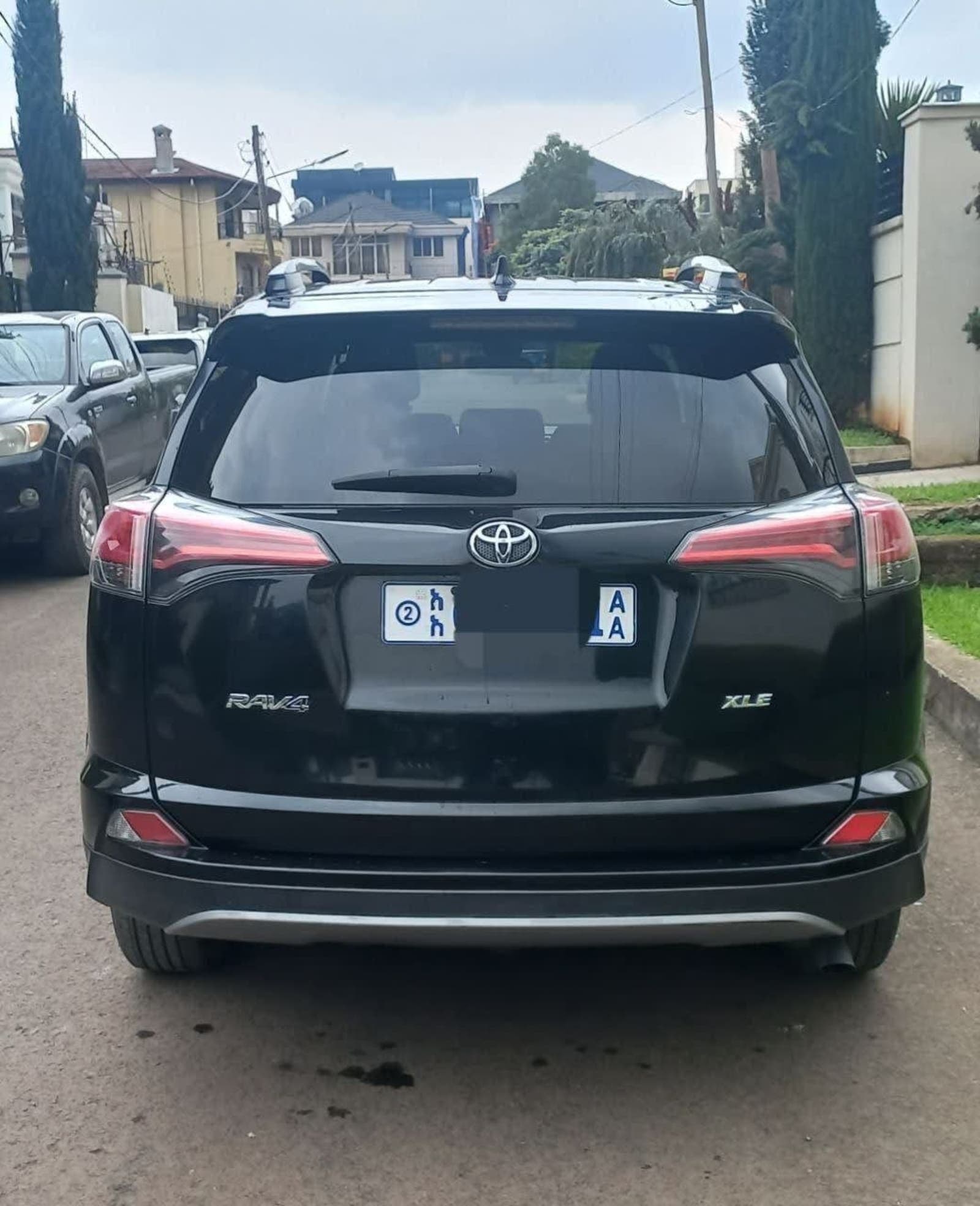 2018 Toyota Rav4 — photo 5