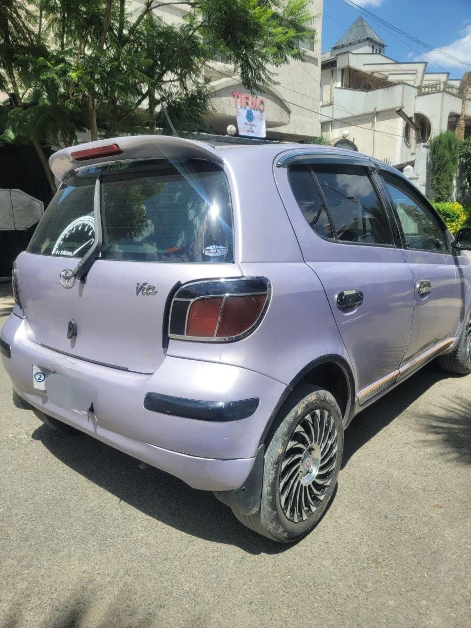 2004 Toyota Vitz — photo 4