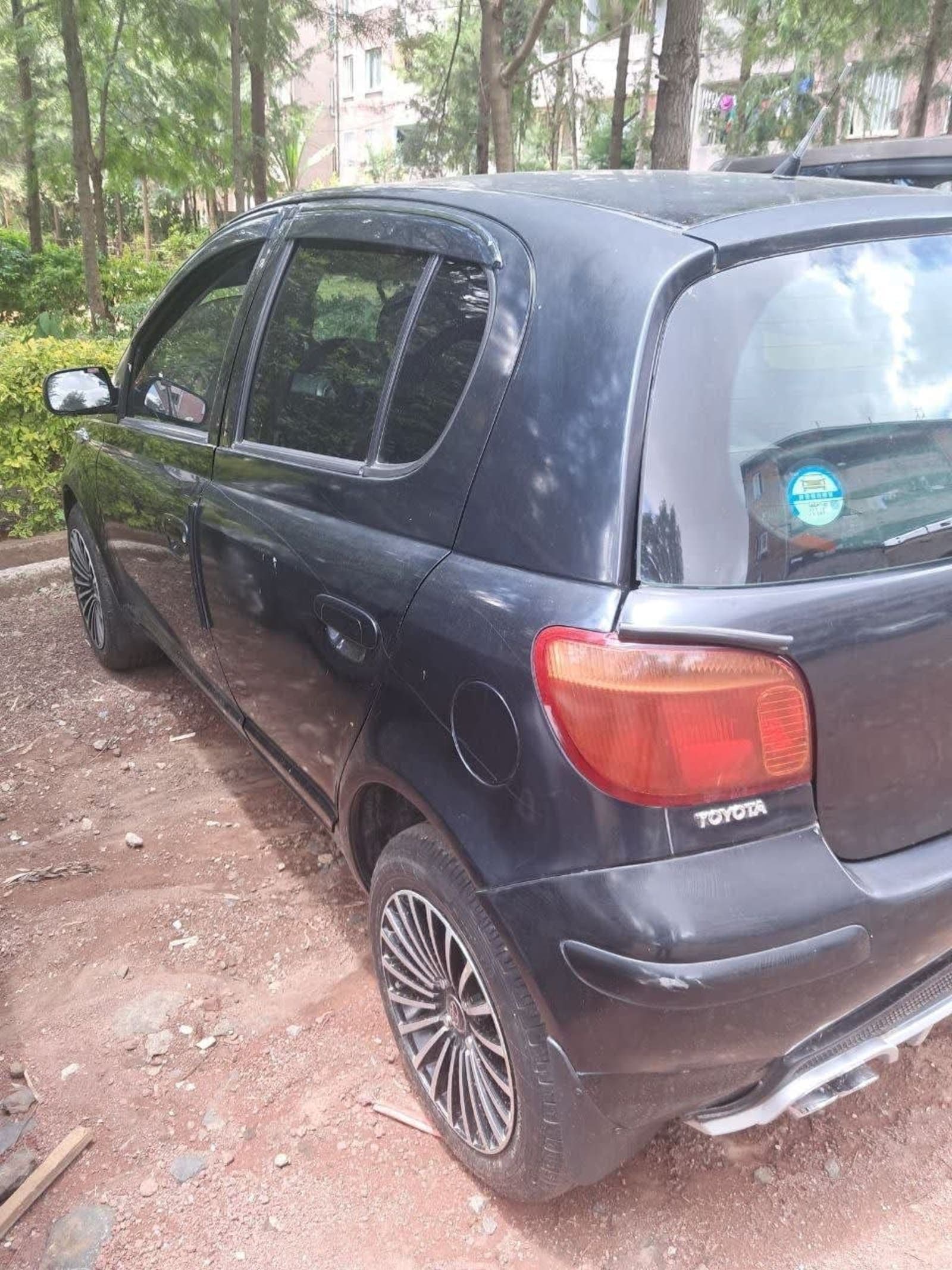 2005 Toyota Vitz Yaris โ photo 2