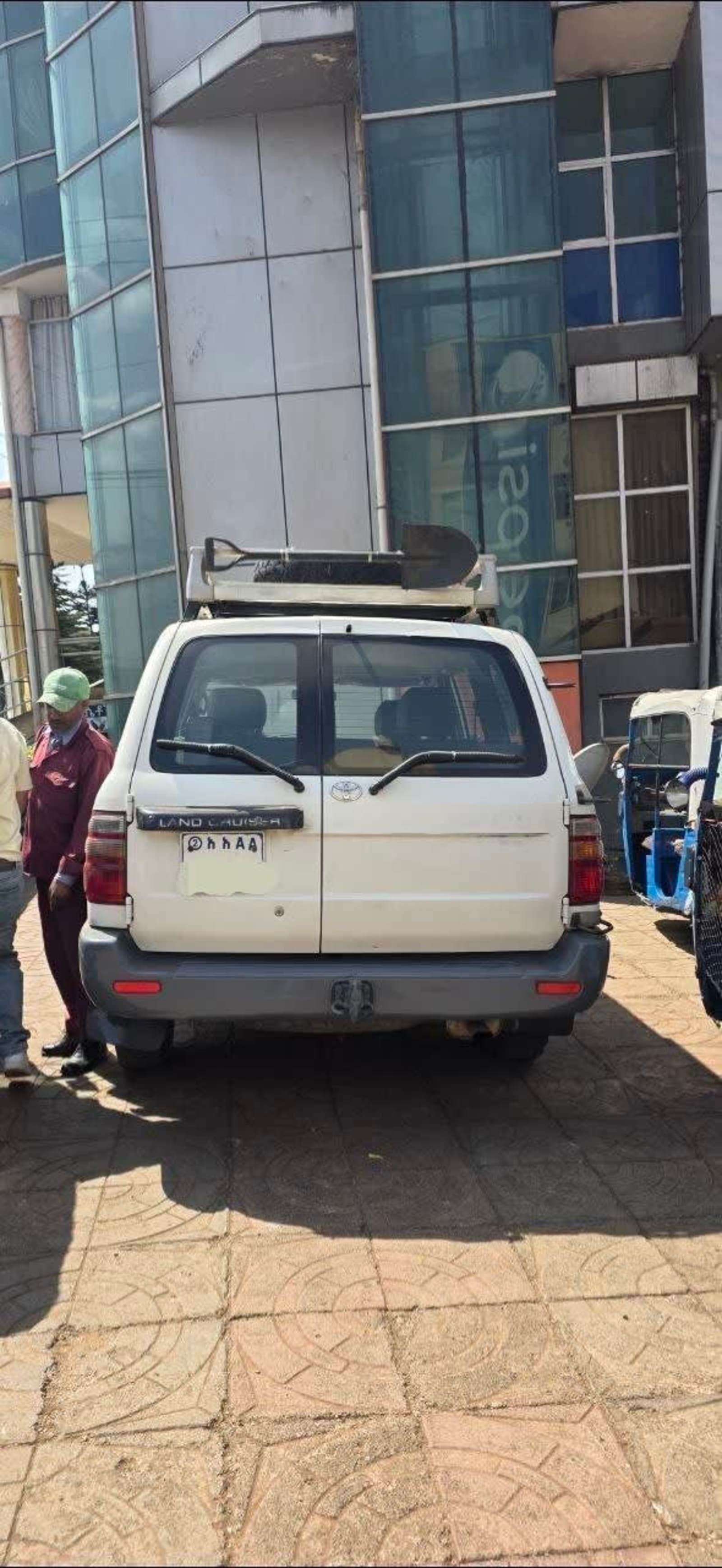 2005 Toyota Land Cruiser 105 — photo 4