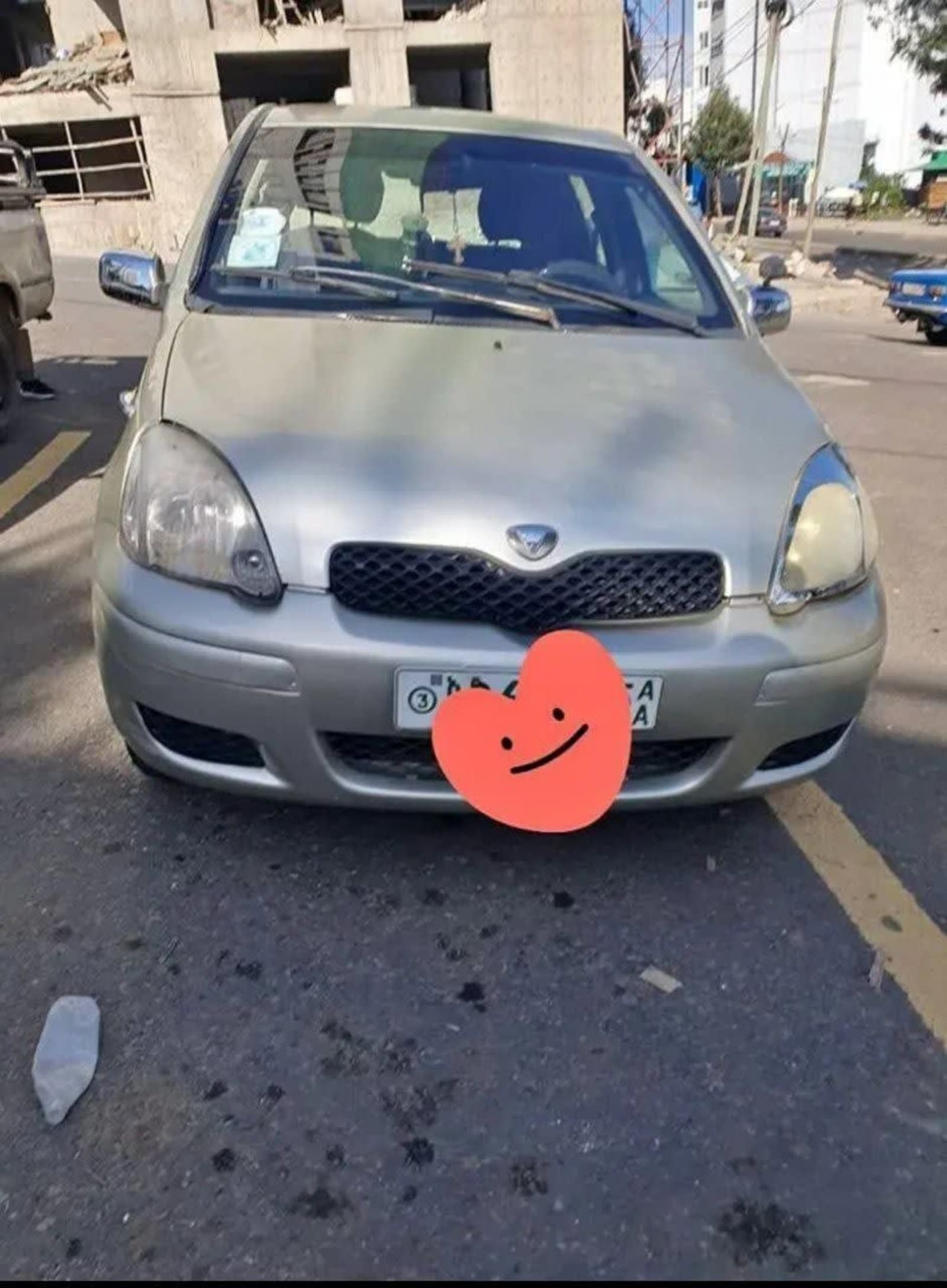 2002 Toyota Vitz — photo 6