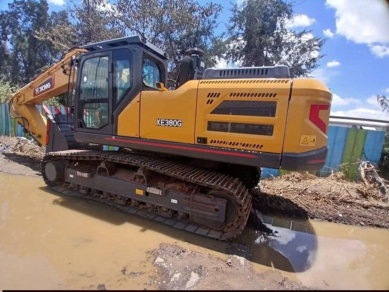 2025 XCMG Excavator โ photo 2
