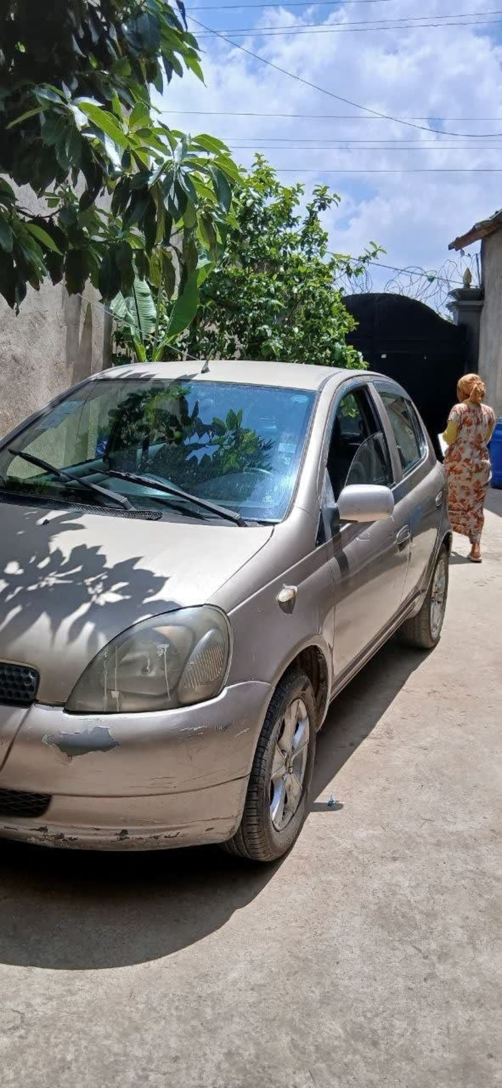 2001 Toyota Vitz