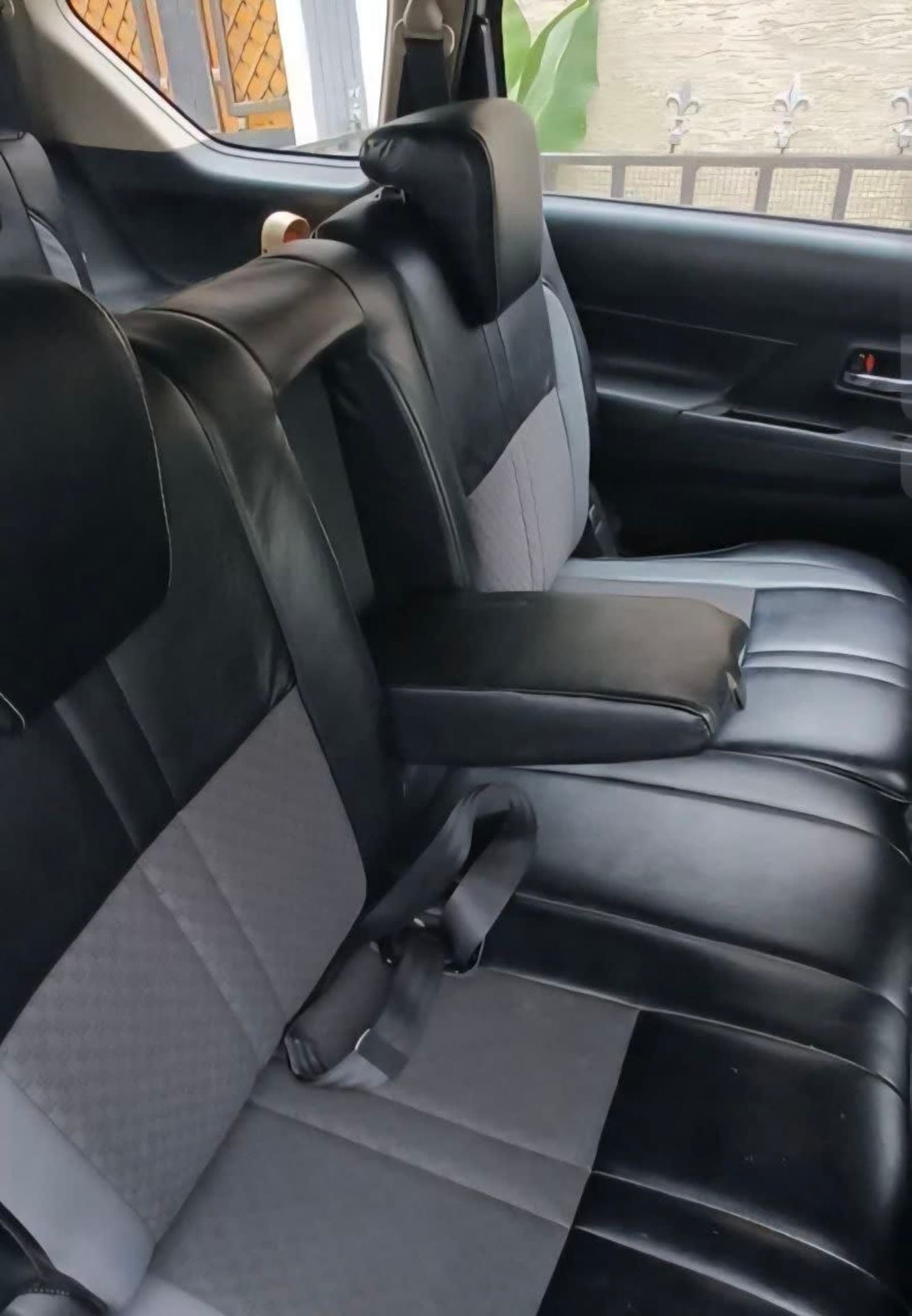 2021 Suzuki Ertiga — photo 2