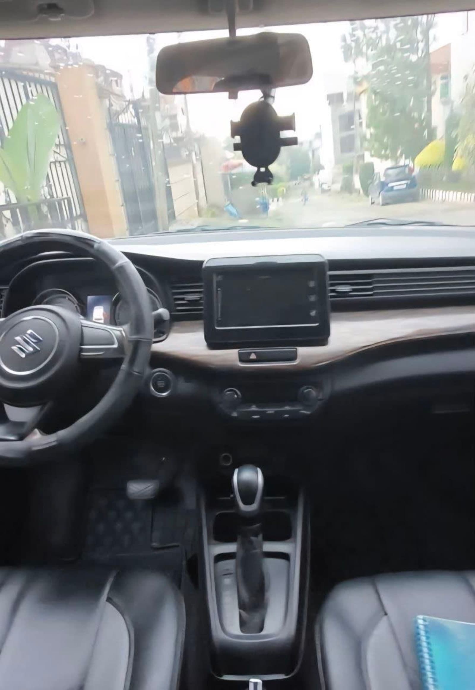 2021 Suzuki Ertiga — photo 4