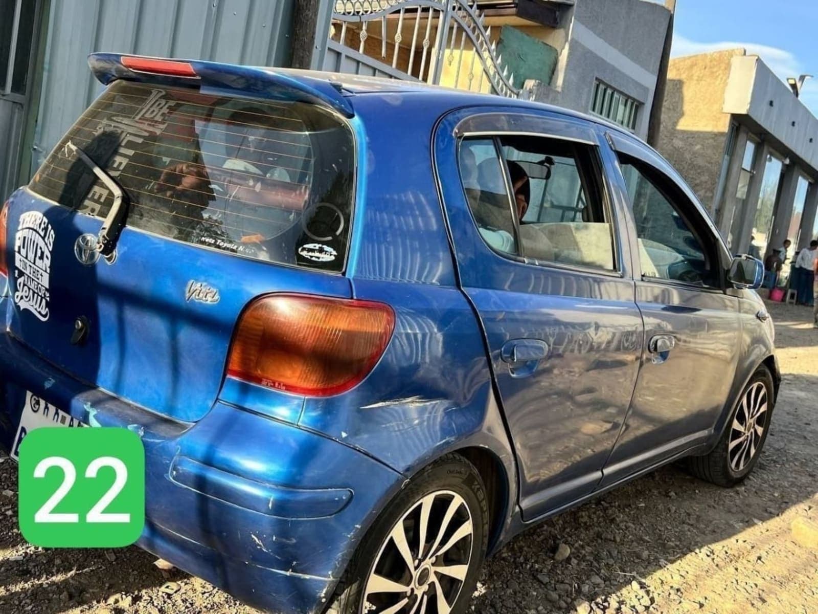 2002 Toyota Vitz