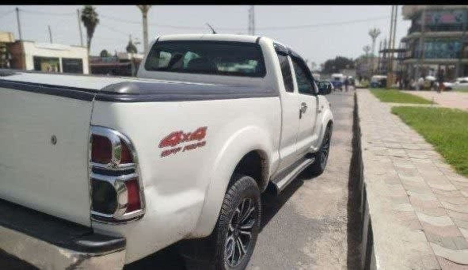 2012 Toyota Hilux Extra Cab